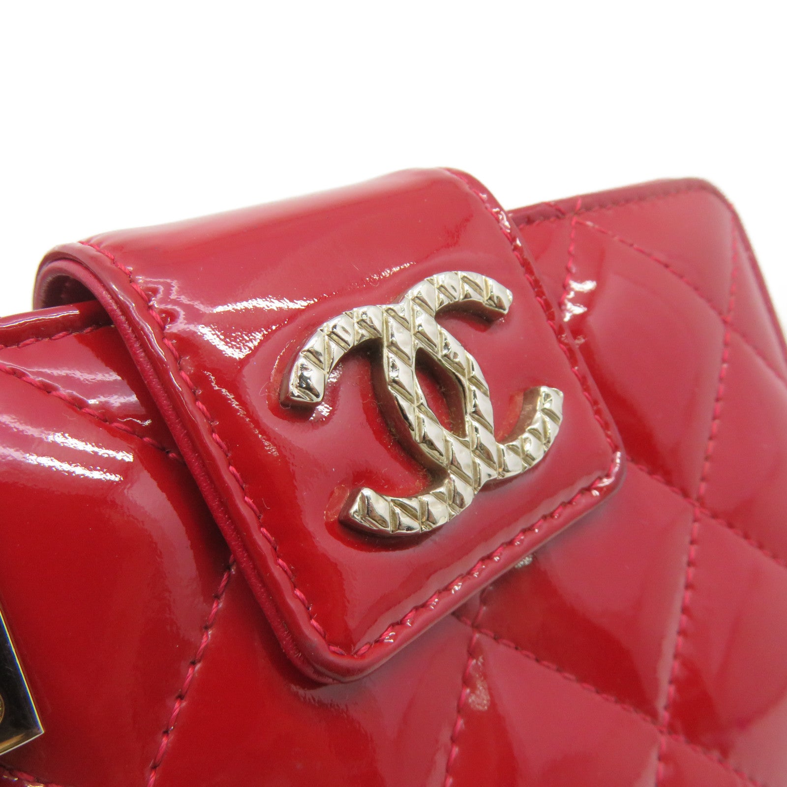 CHANEL 菱格漆皮皮革Short Wallet银扣短钱包红色