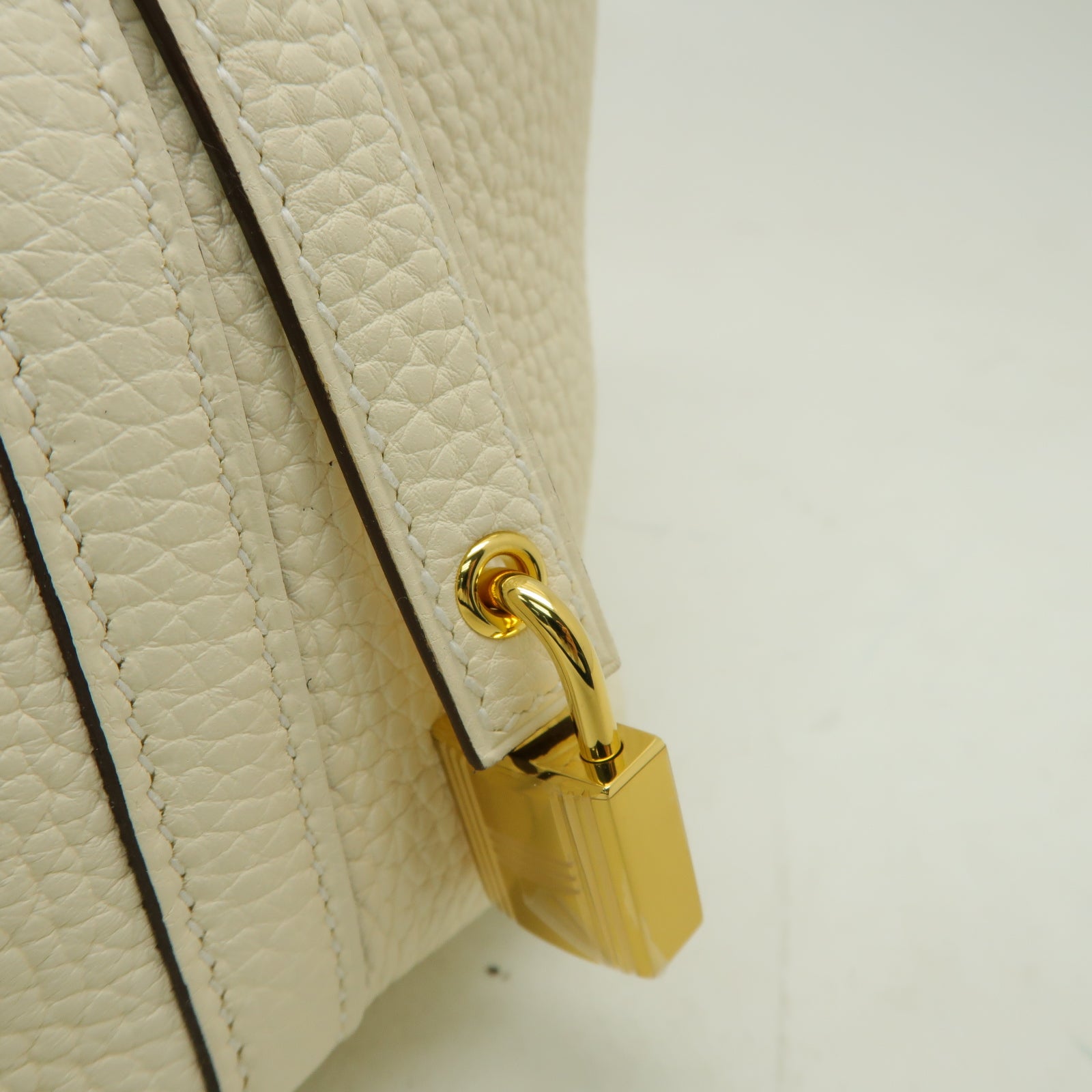 HERMES Clemence皮革Picotin PM金扣手挽袋Nata白色