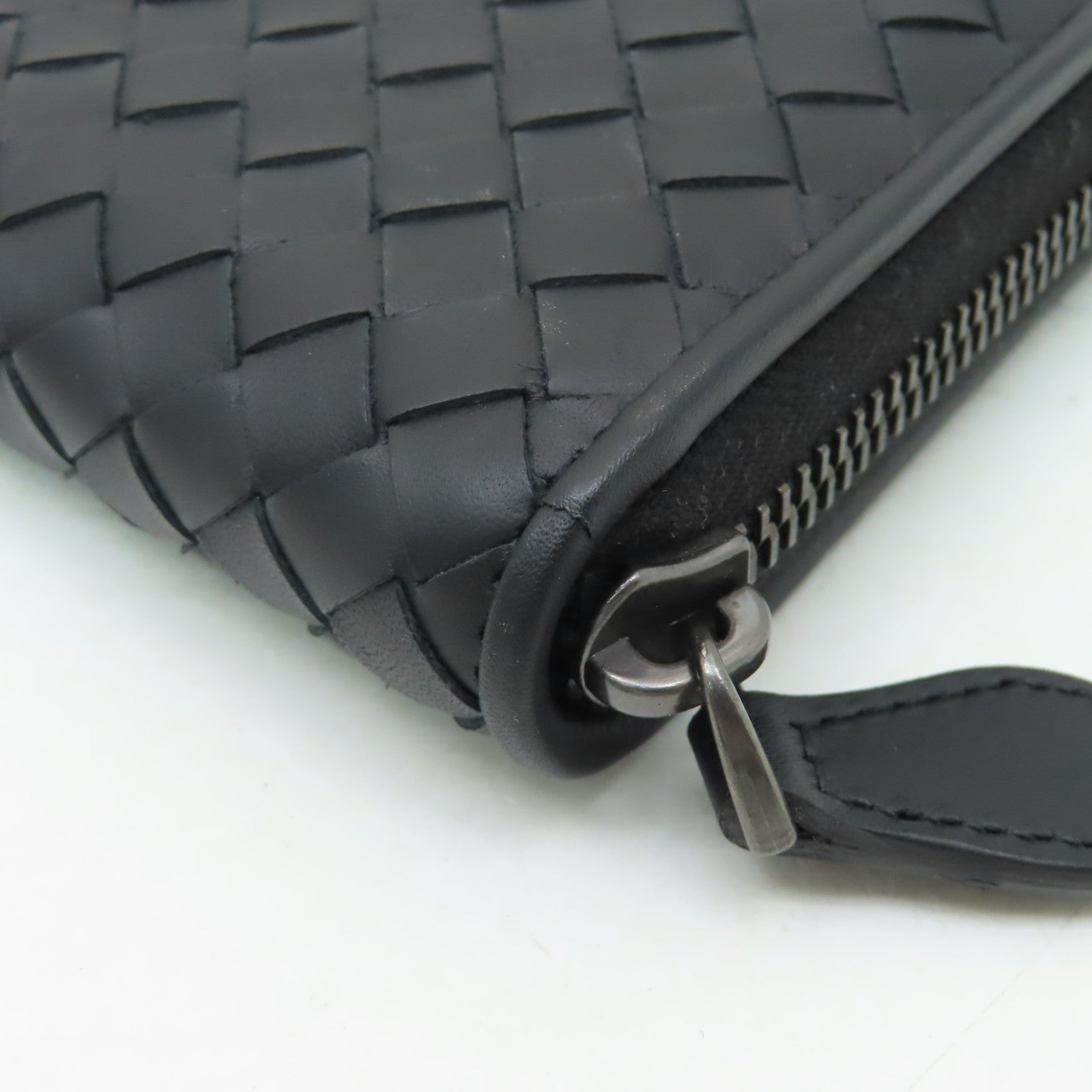 BOTTEGA VENETA 牛皮皮革Long Wallet黑扣長錢包黑色