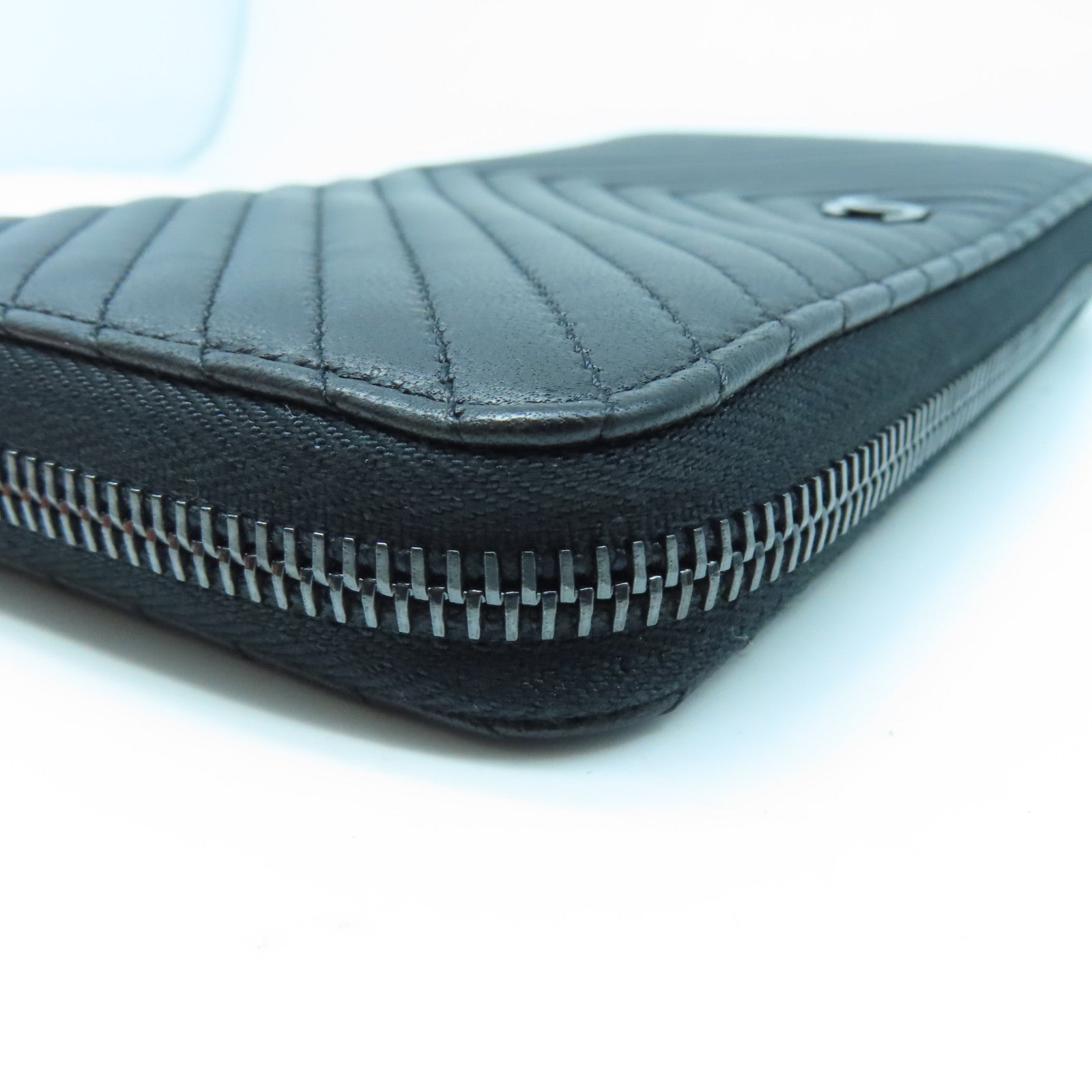 CHANEL twill cowhide leather Zipper Wallet long wallet black