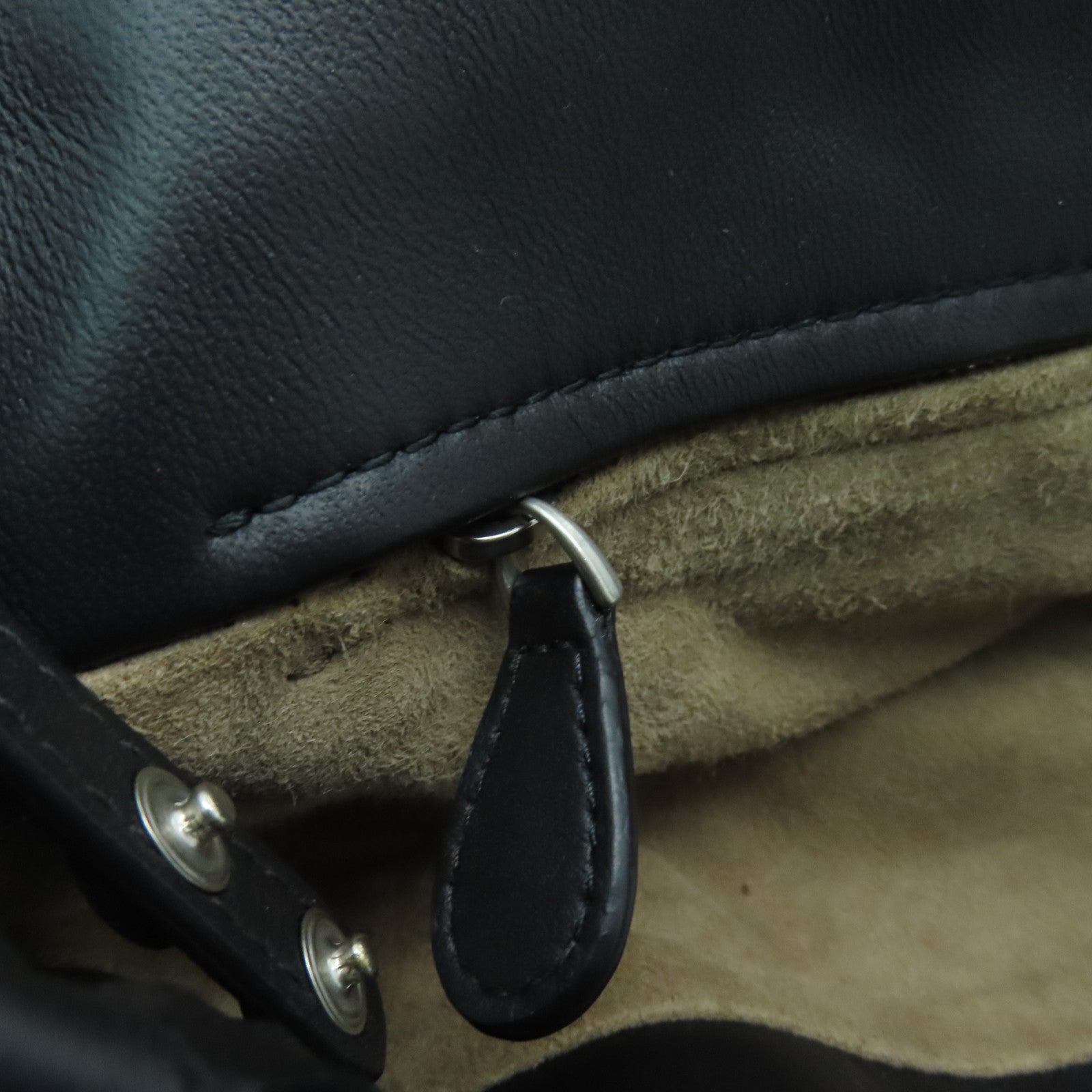 BOTTEGA VENETA 織紋皮革Tote Bag銀扣手挽袋黑色