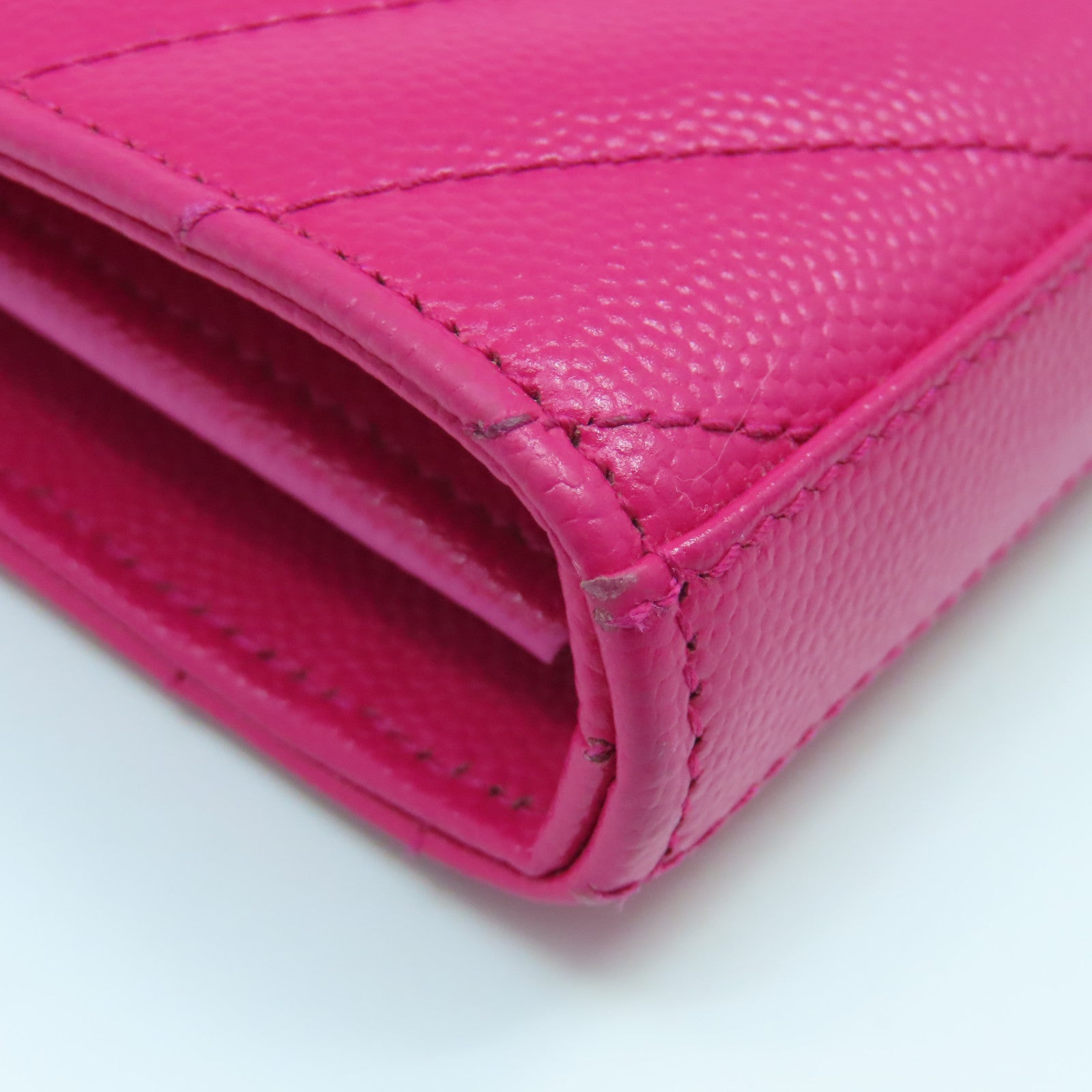 SAINT LAURENT Chain Wallet Gold Buckle Chain Shoulder Bag in Caviar Leather Pink
