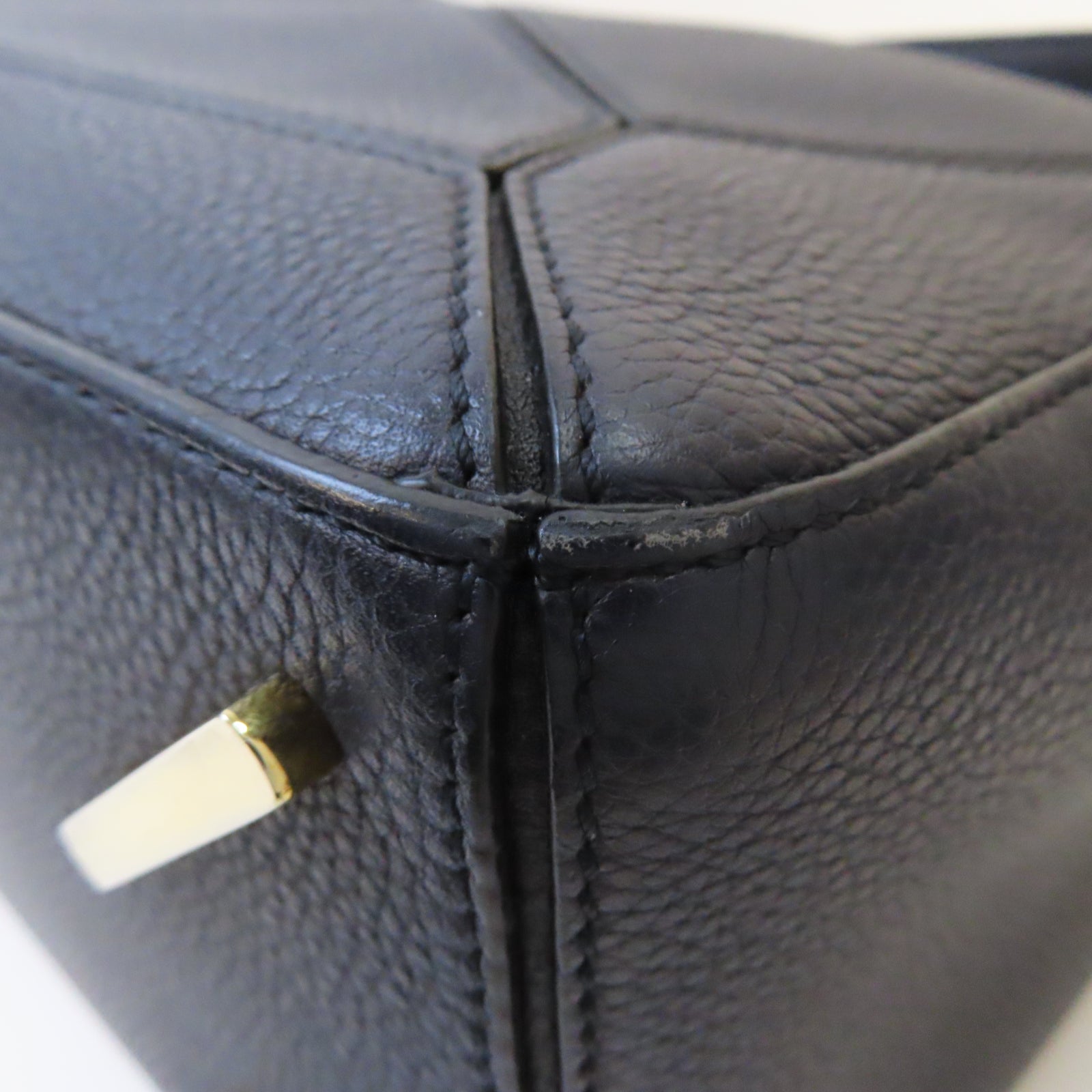 LOEWE 牛皮皮革Puzzle Medium金扣手挽肩背兩用袋黑色