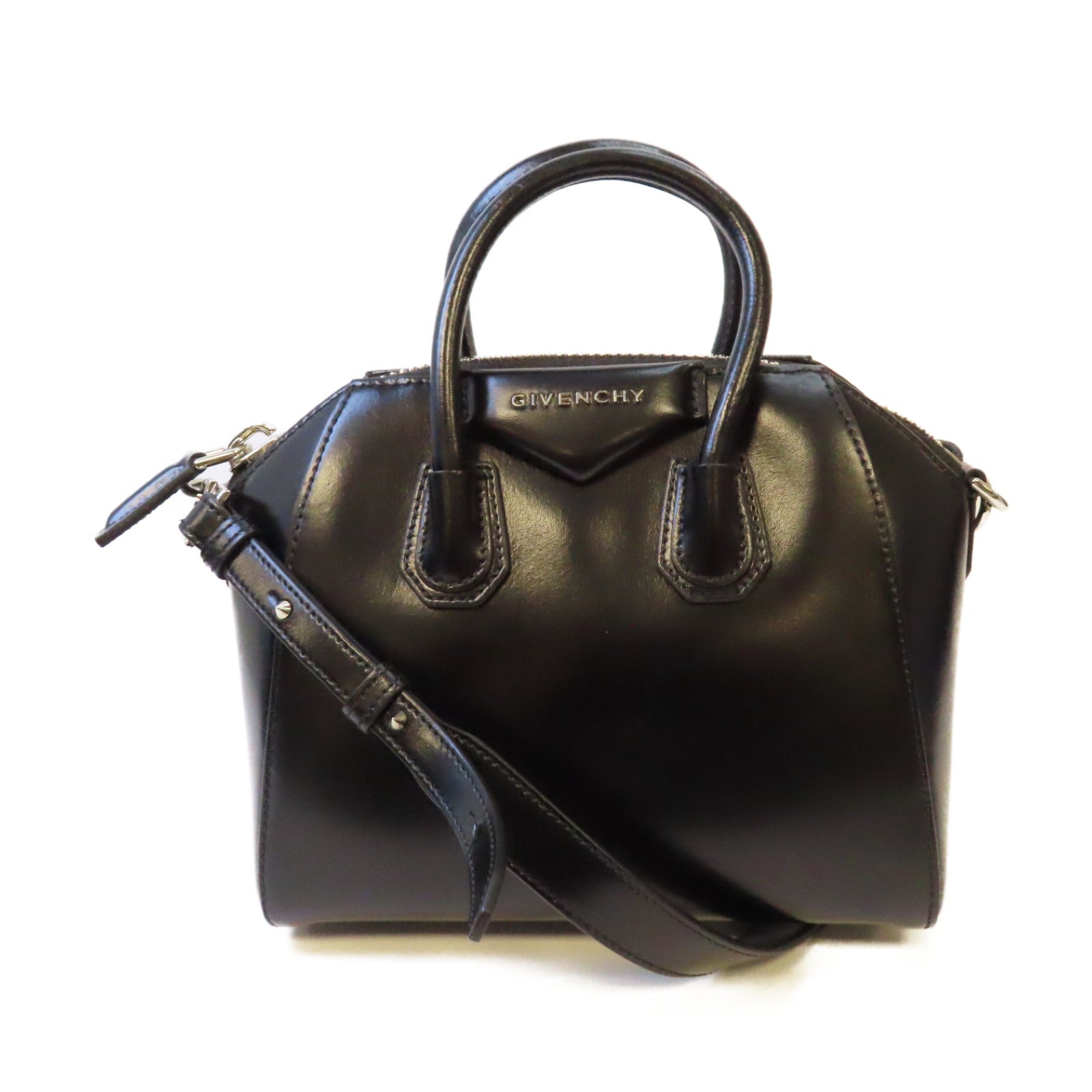 GIVENCHY 牛皮皮革Antigona銀扣手挽肩背兩用袋黑色