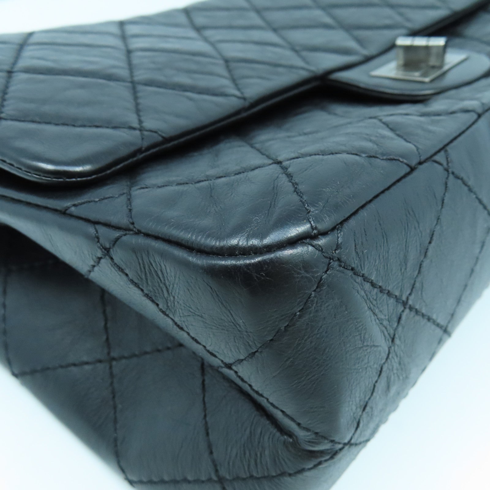 CHANEL 菱格牛皮皮革2.55 Chain Shoulder銀扣鏈帶肩背袋黑色