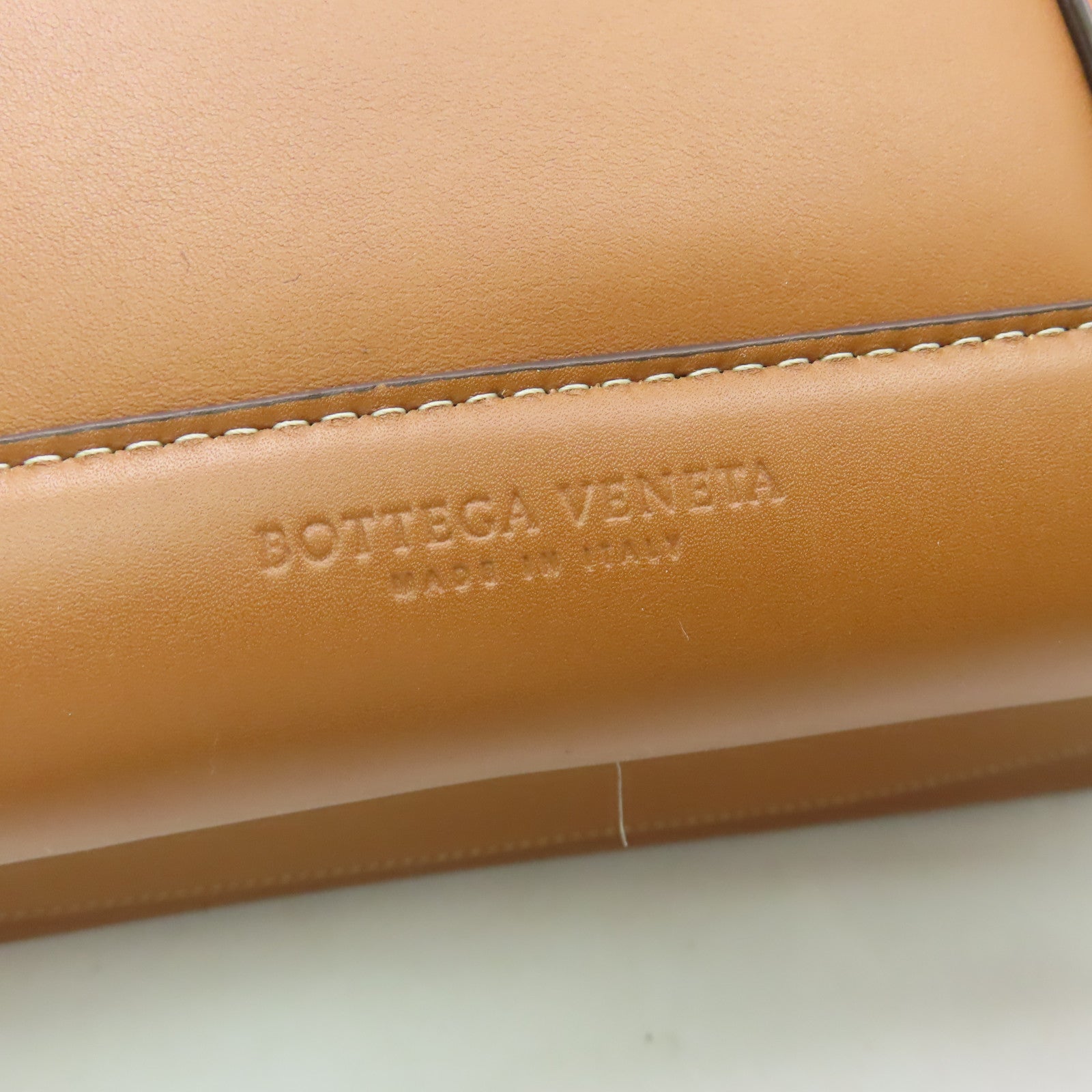 BOTTEGA VENETA 牛皮皮革Arco Tote Bag金扣肩背袋啡色