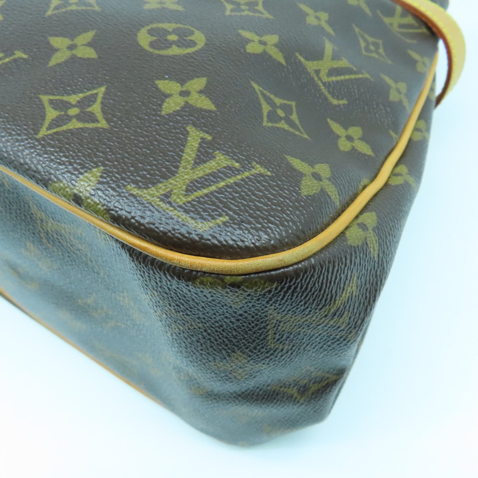 LOUIS VUITTON Monogram Batignolles Horizont金扣肩背袋啡色