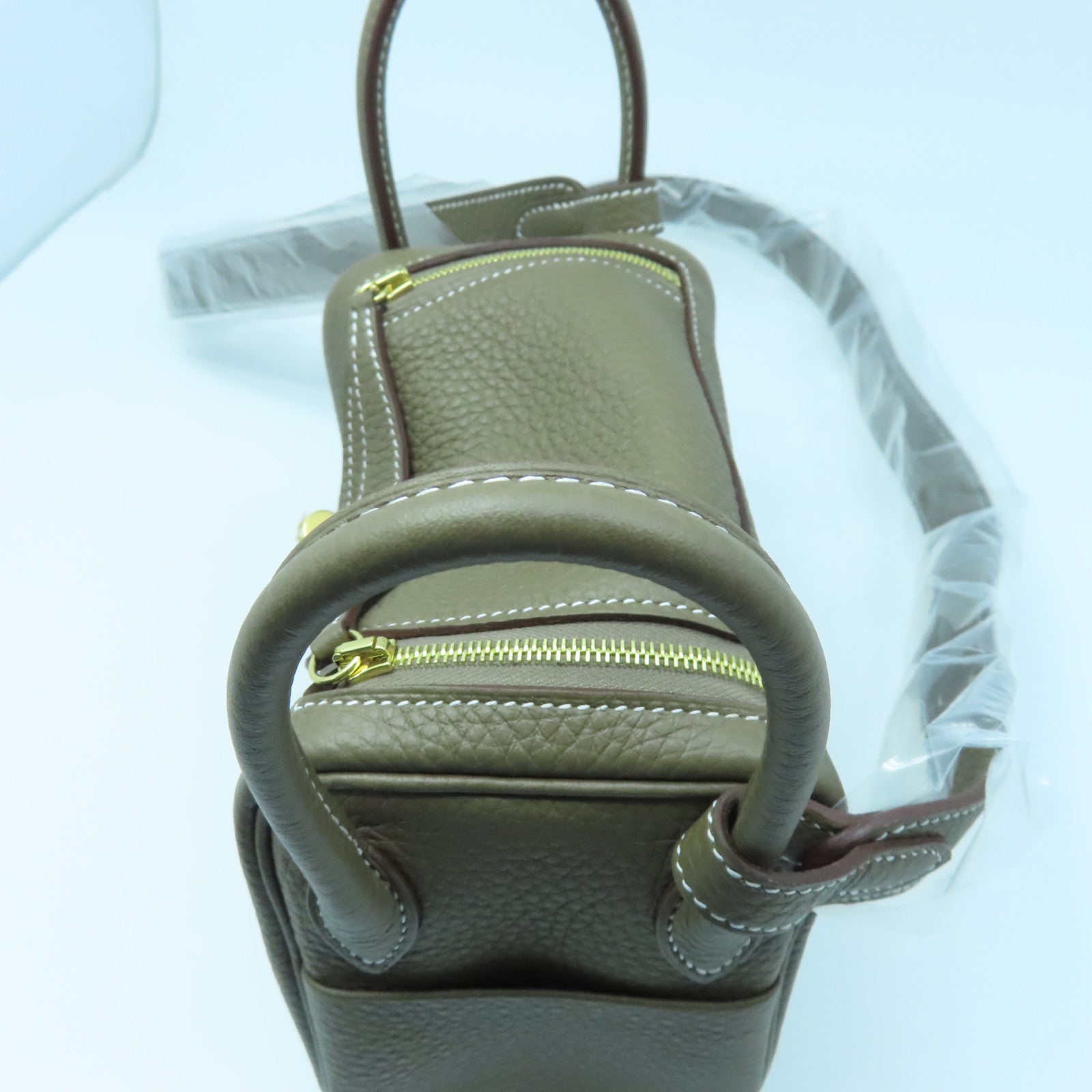 HERMES Clemence Leather Mini Lindy Gold Buckle Handle Shoulder Bag Elephant Gray