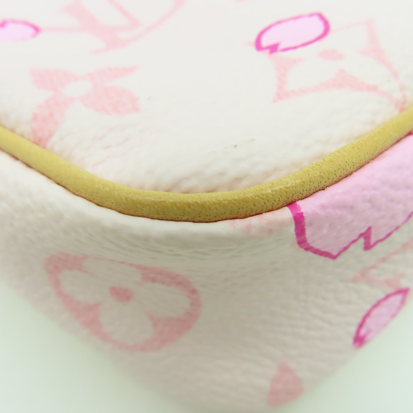 LOUIS VUITTON Monogram Cherry Blossom Pochette手挽袋粉紅色