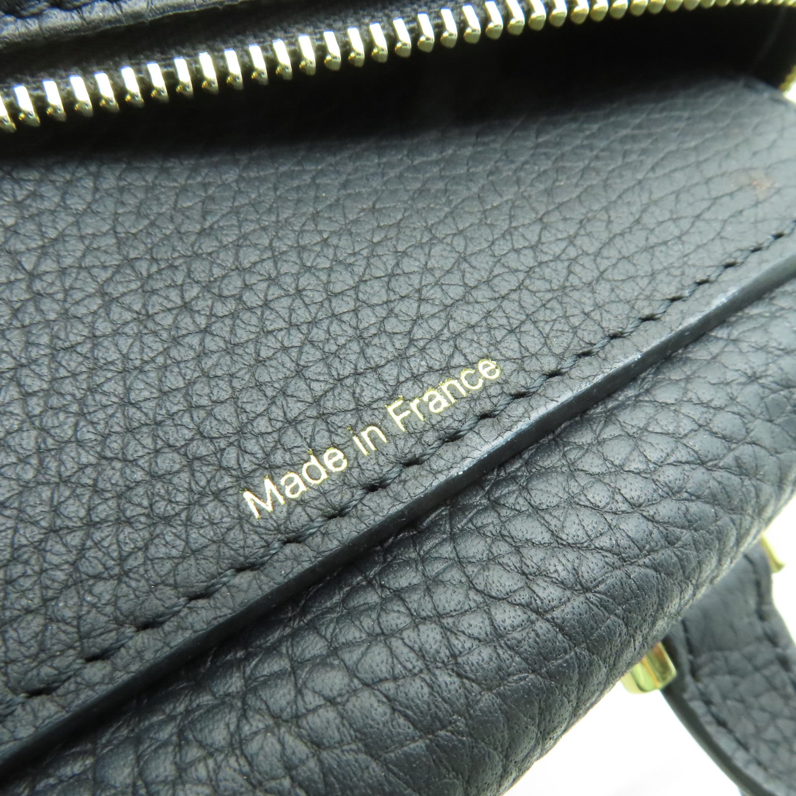 SELECTION Taurillon Soft皮革Cool Box Nano金扣手挽肩背兩用袋黑色