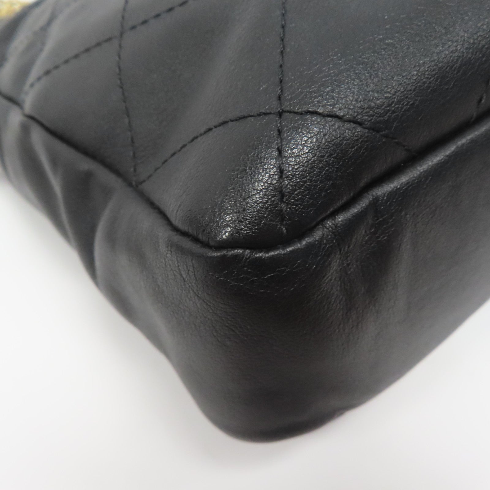 CHANEL 菱格牛皮皮革Chain Shoulder金扣鏈帶肩背袋黑色