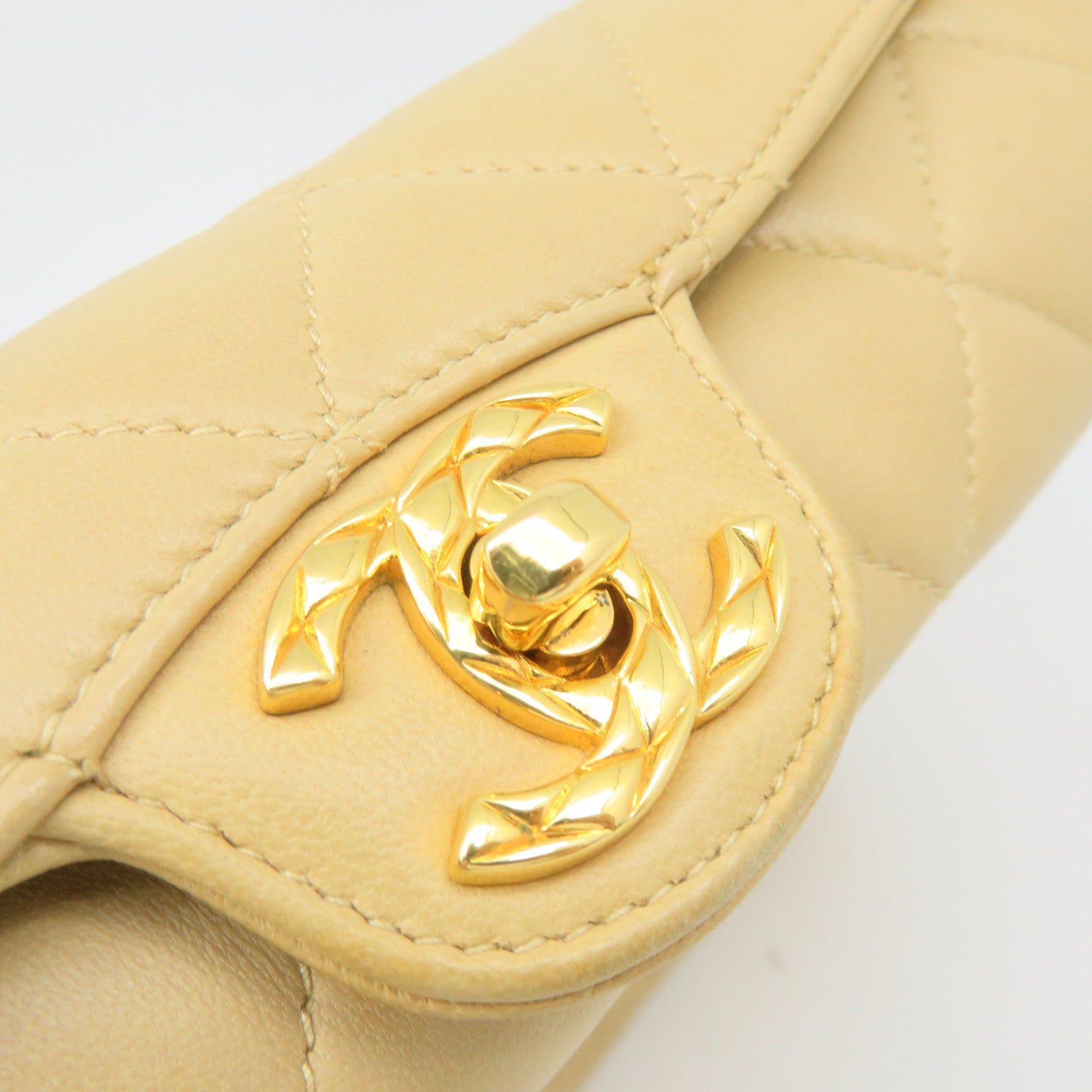 CHANEL rhombic sheepskin leather Vanity Bag gold buckle shoulder bag apricot