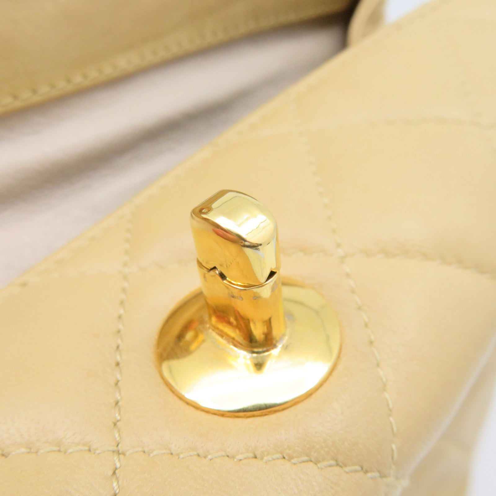 CHANEL rhombic sheepskin leather Vanity Bag gold buckle shoulder bag apricot