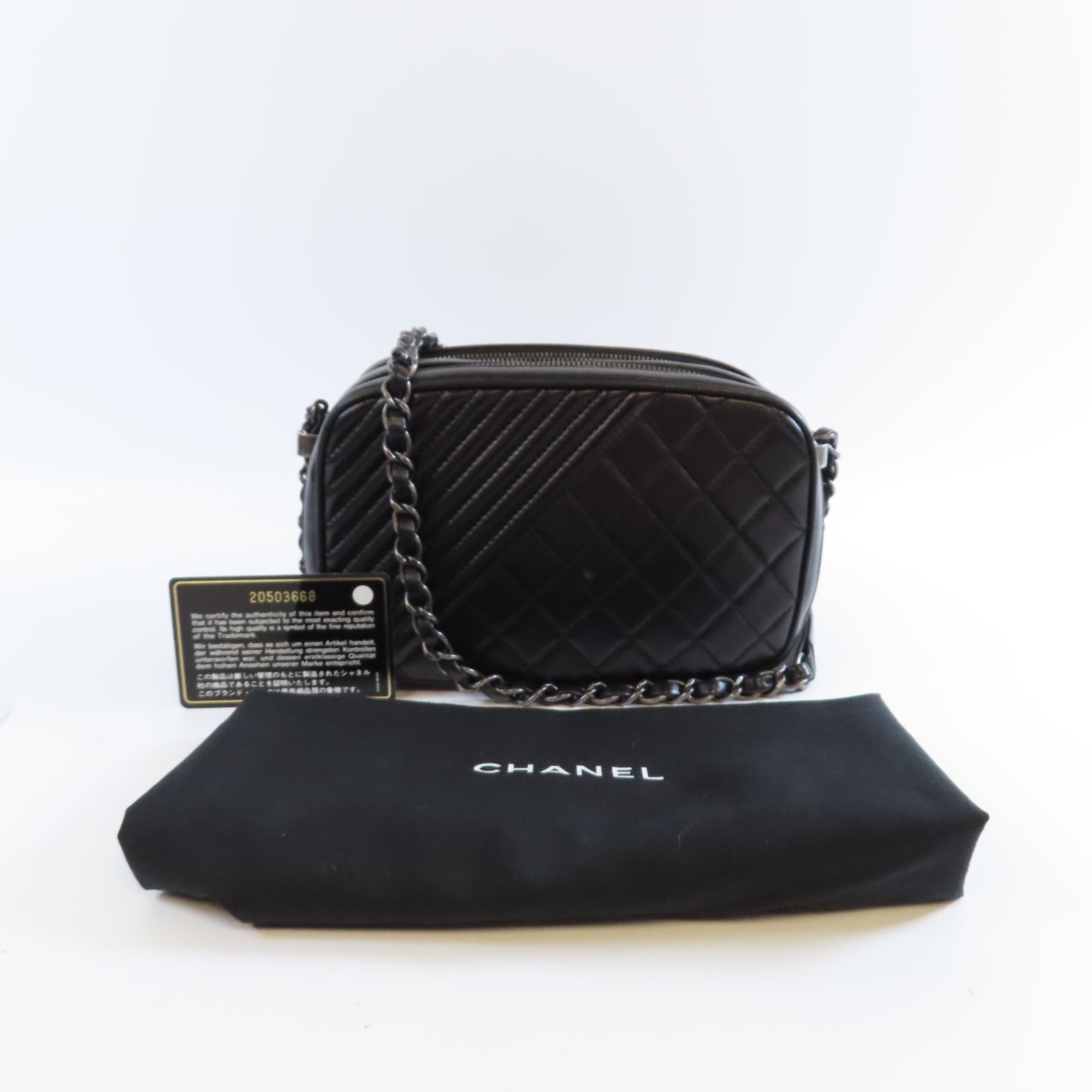 CHANEL 牛皮皮革Chain Shoulder銀扣鏈帶肩背袋黑色