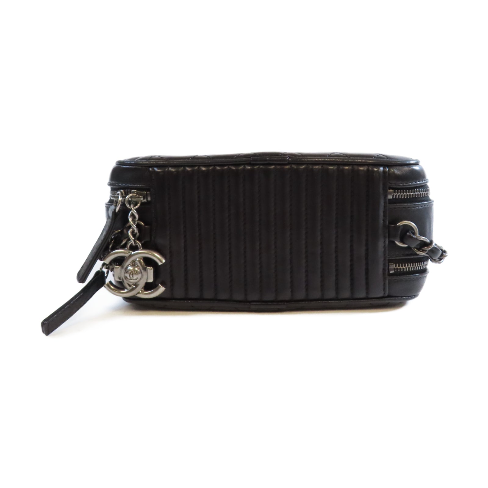 CHANEL 牛皮皮革Chain Shoulder銀扣鏈帶肩背袋黑色