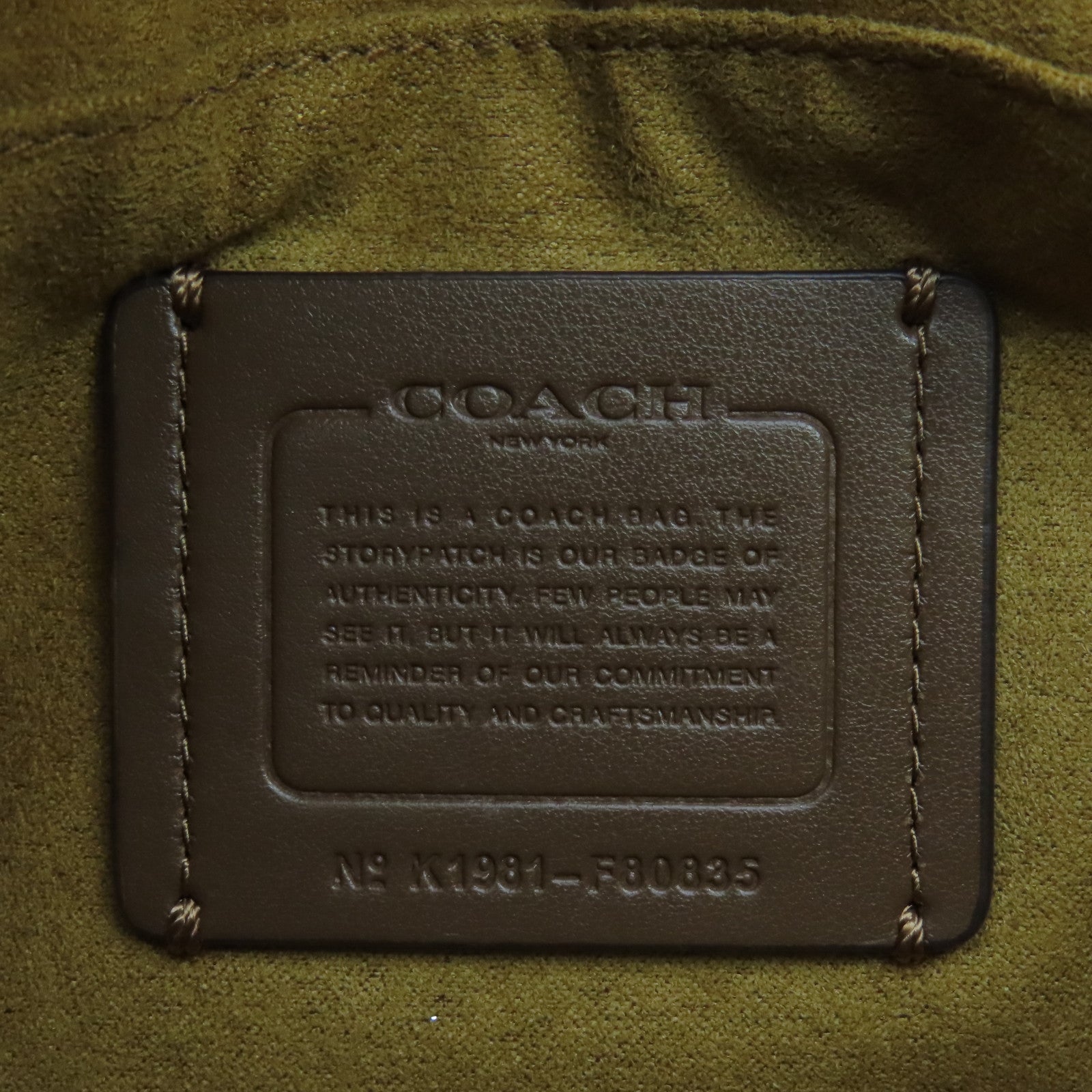 COACH 牛皮皮革Shoulder Bag金扣鏈帶肩背袋奶油白色