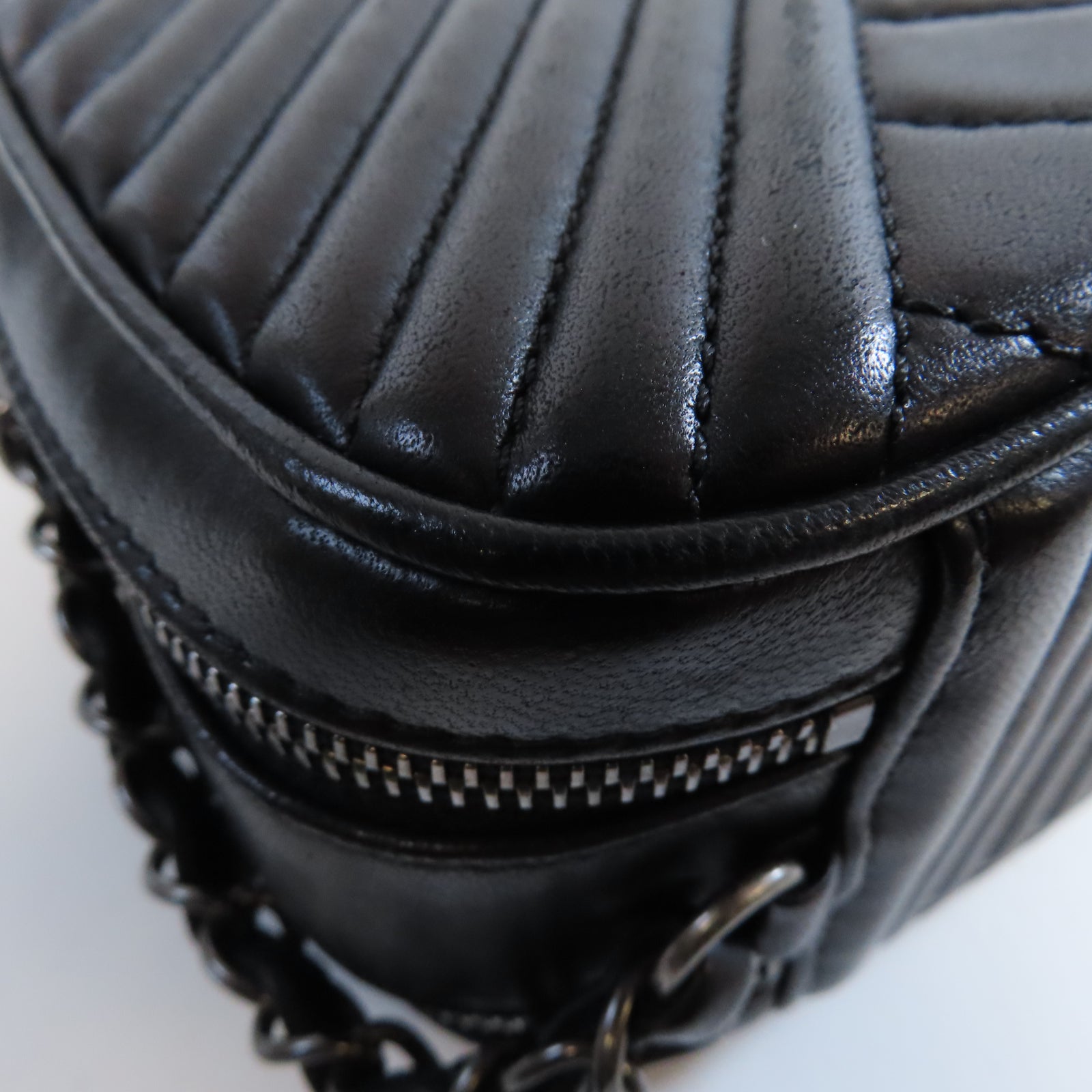 CHANEL 牛皮皮革Chain Shoulder銀扣鏈帶肩背袋黑色