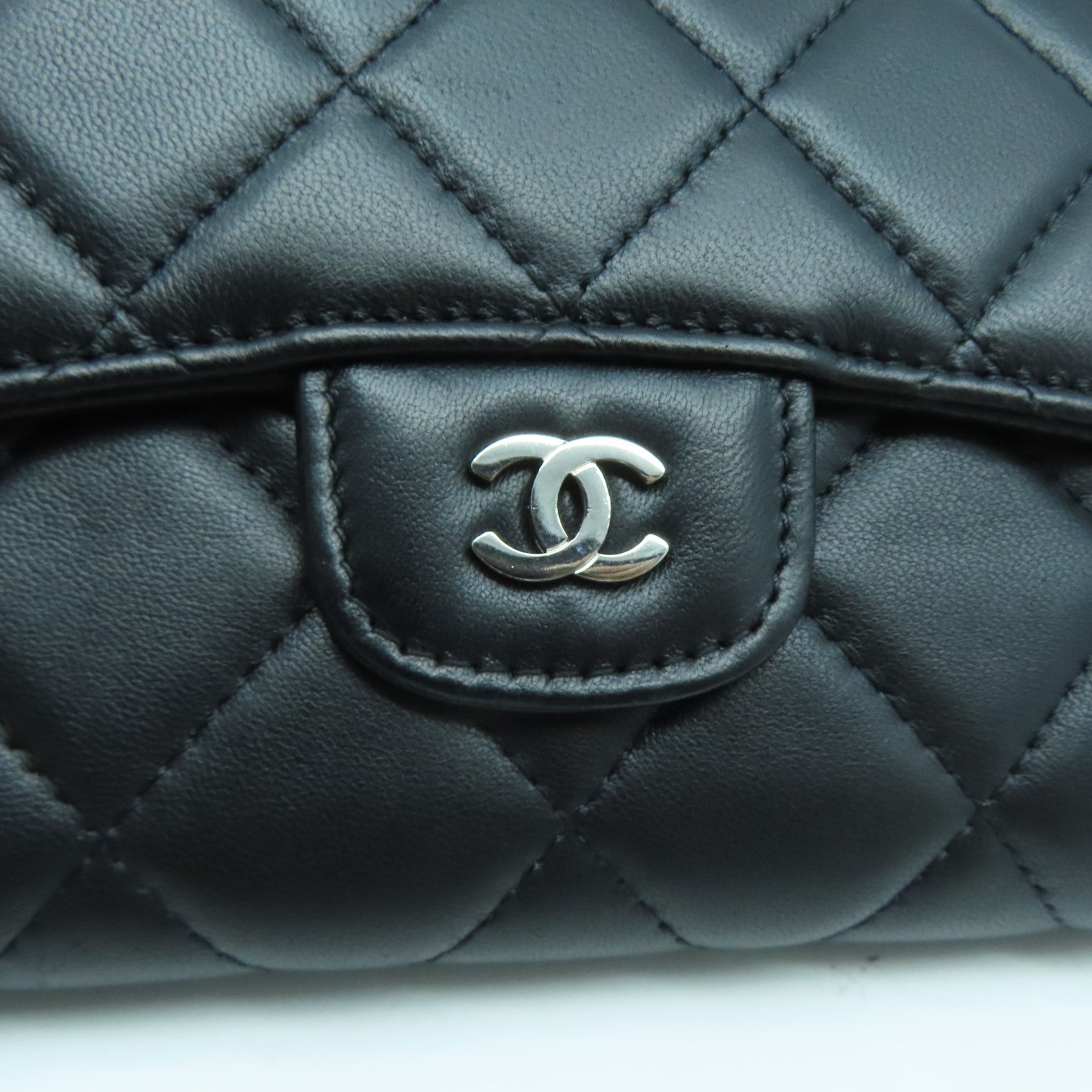 CHANEL 菱格羊皮皮革Round Long Wallet銀扣長錢包黑色