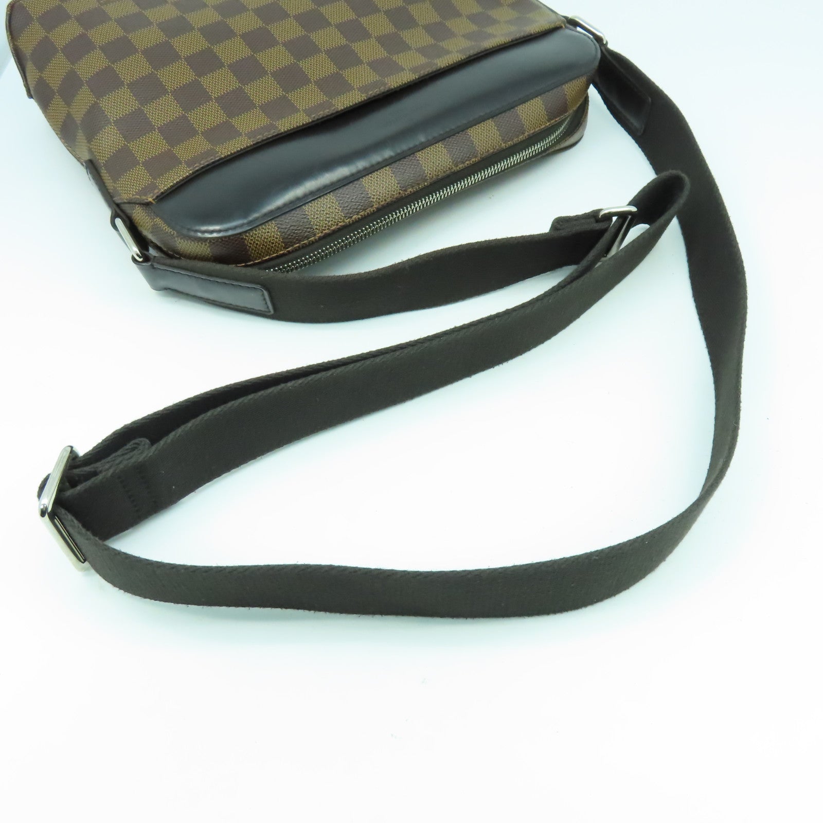 LOUIS VUITTON Damier Ebene Jake Messenger PM銀扣肩背袋啡色