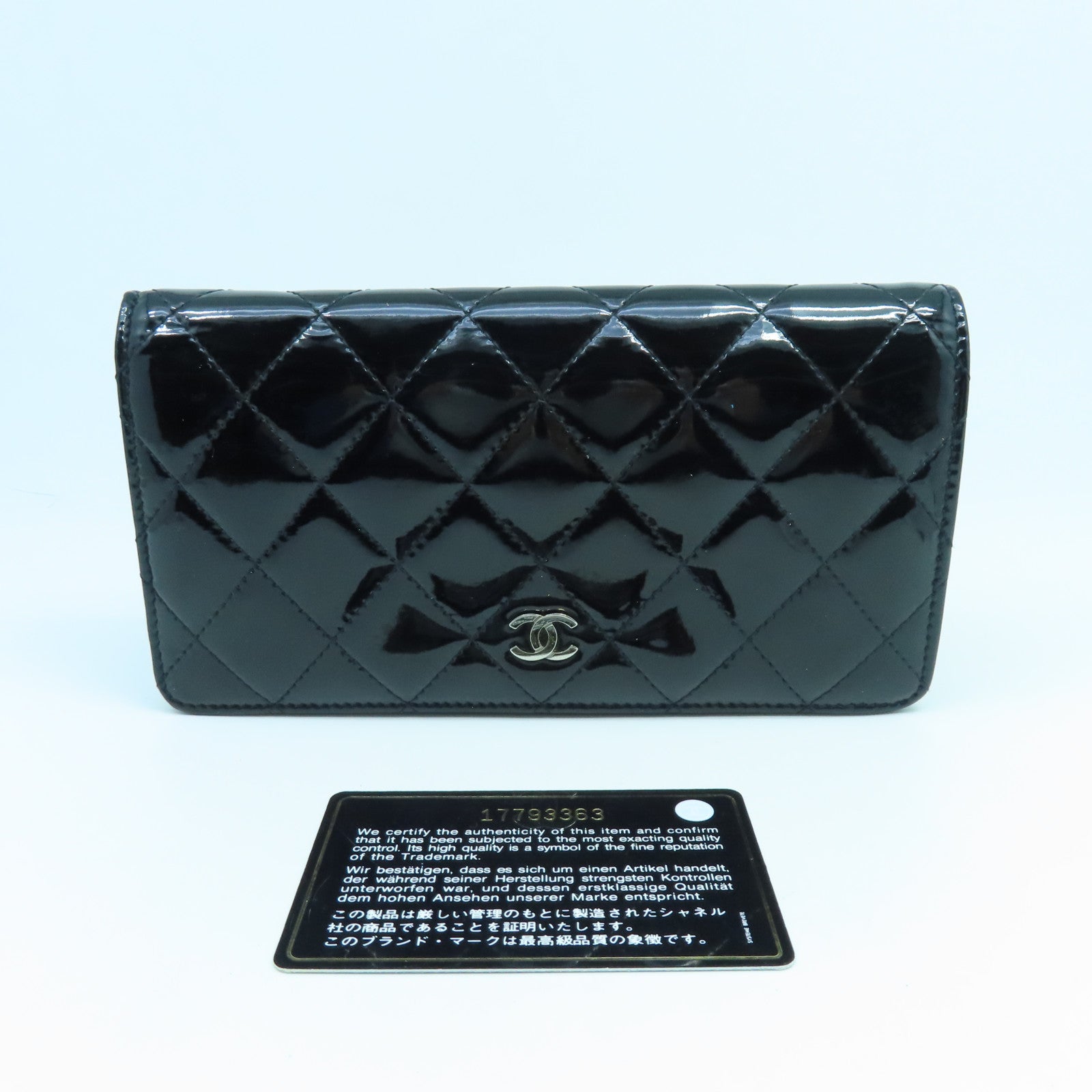 CHANEL diamond patent leather leather Long Wallet silver buckle long wallet black
