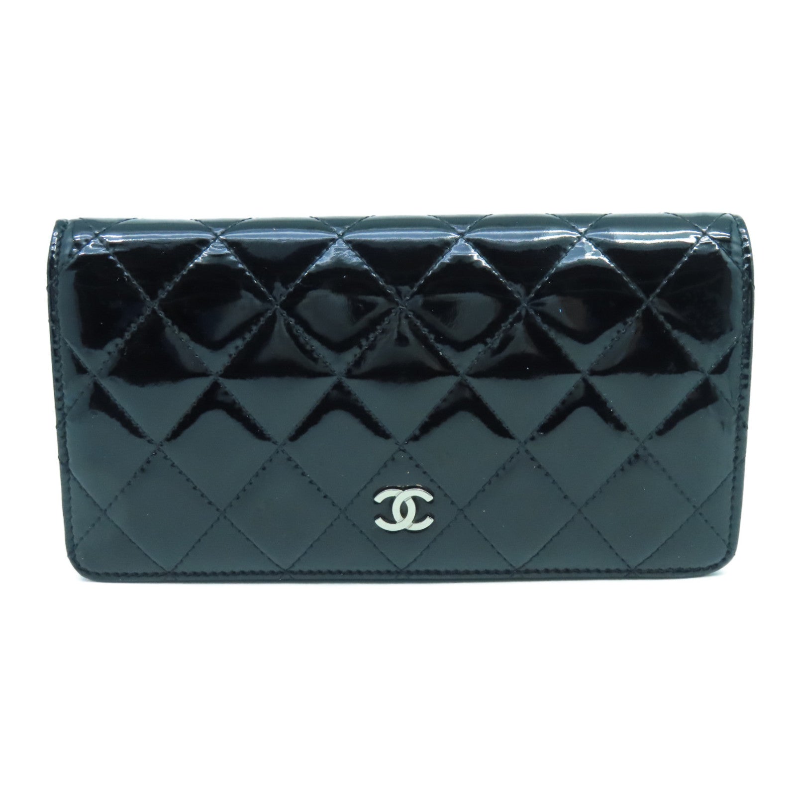 CHANEL diamond patent leather leather Long Wallet silver buckle long wallet black