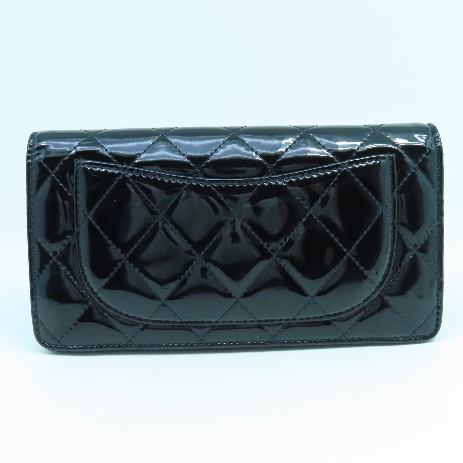 CHANEL diamond patent leather leather Long Wallet silver buckle long wallet black