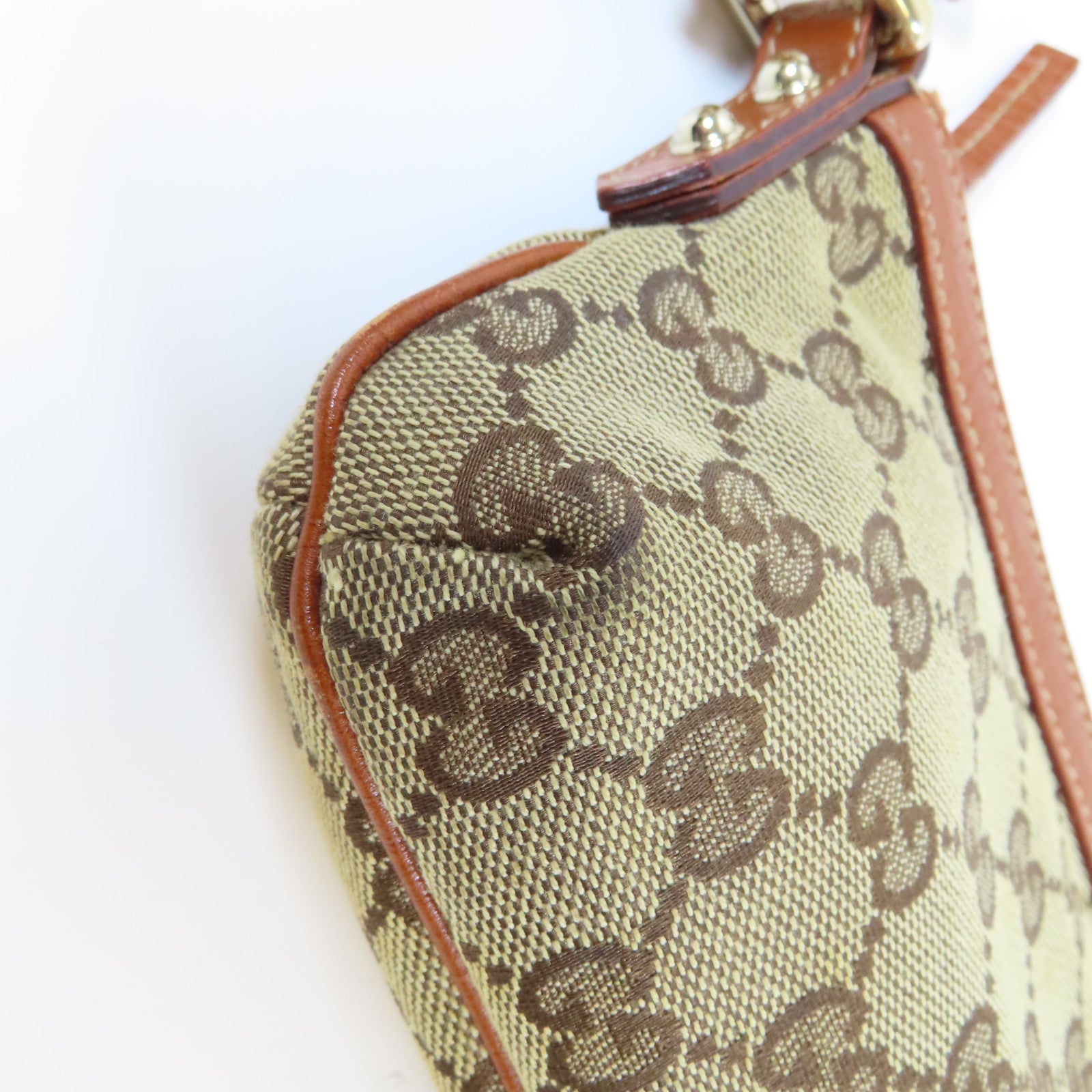 GUCCI 帆布Pouch金扣手拿包啡色