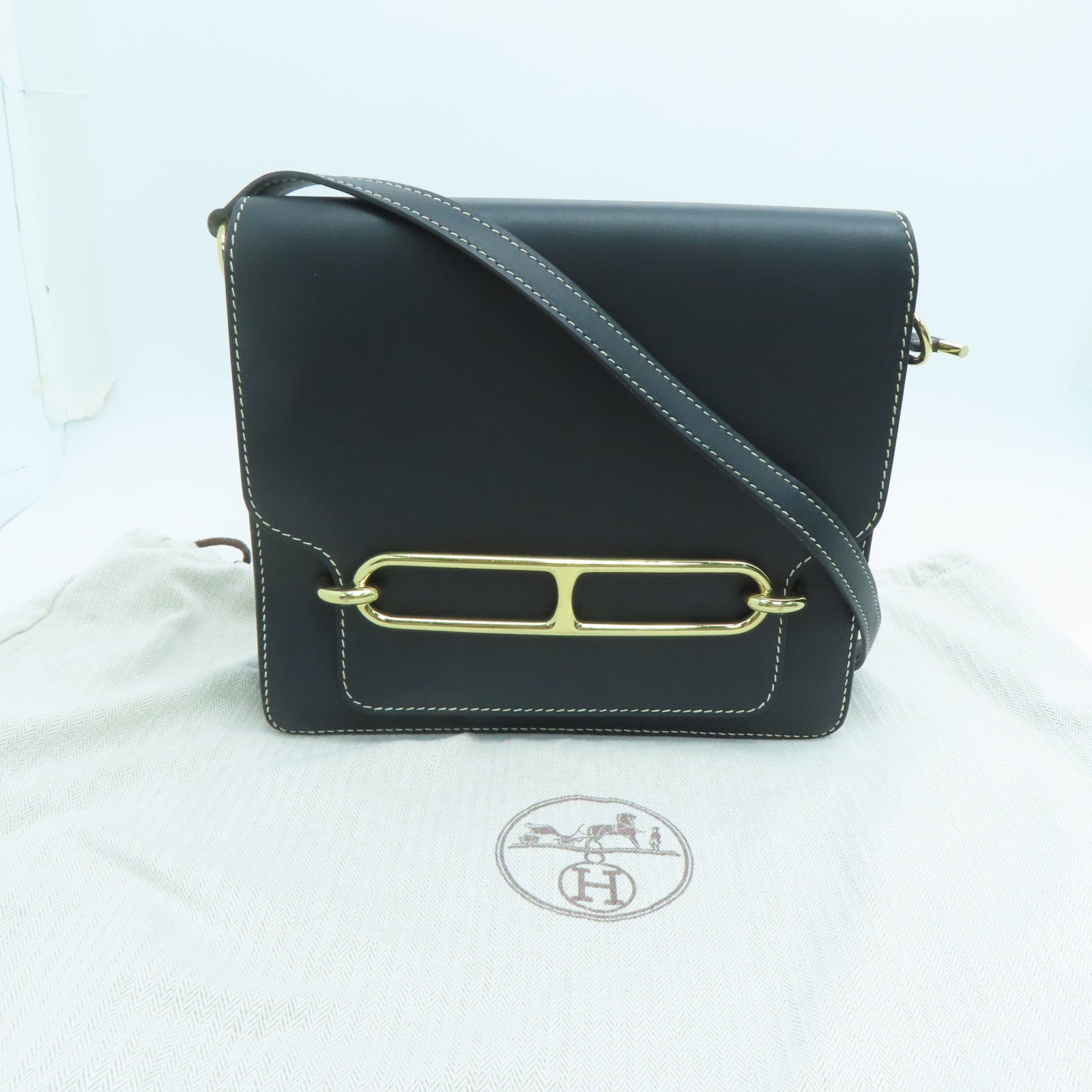 HERMES Sombrero皮革Roulis 23金扣肩背袋黑色