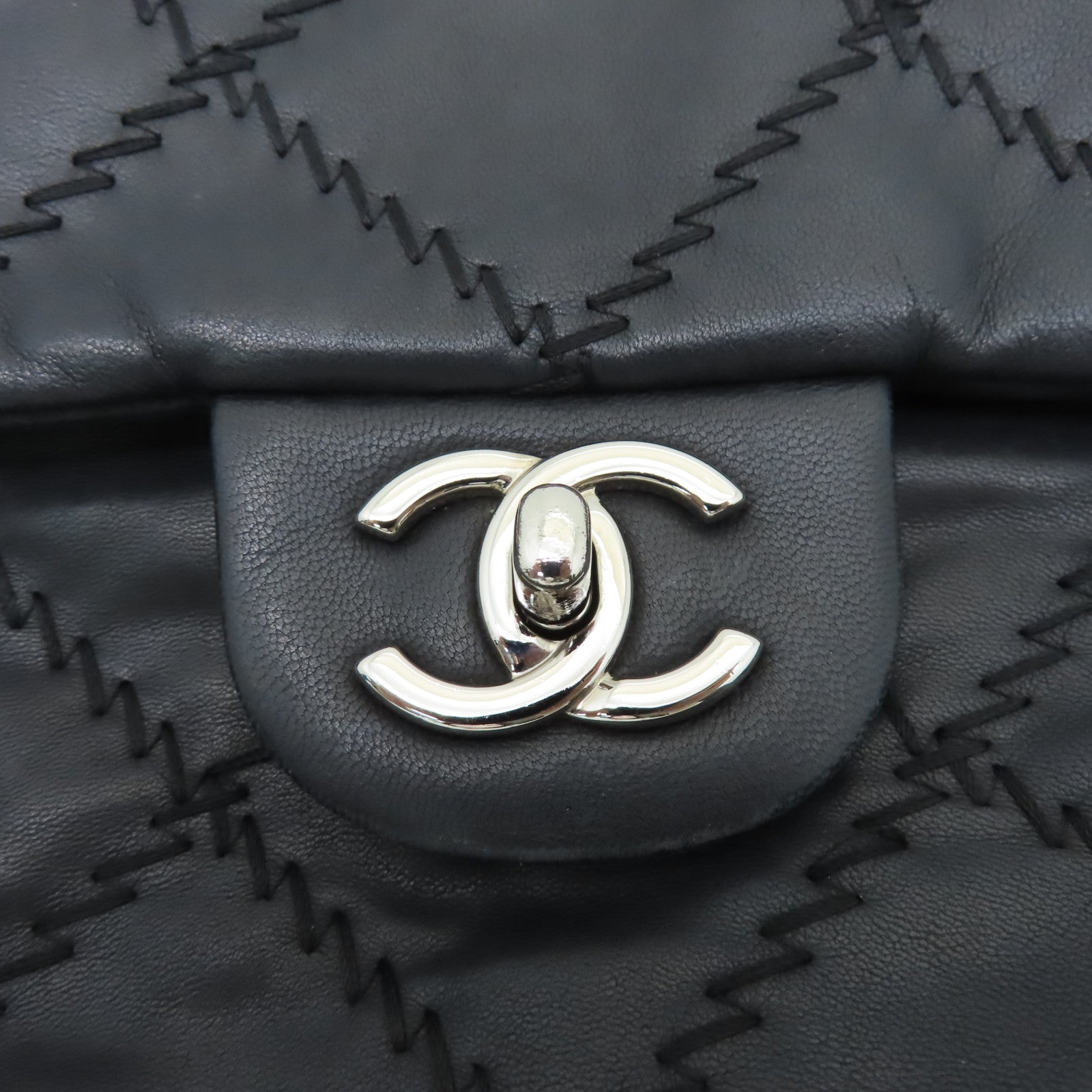 CHANEL 菱格羊皮皮革Chain Shoulder銀扣鏈帶肩背袋黑色