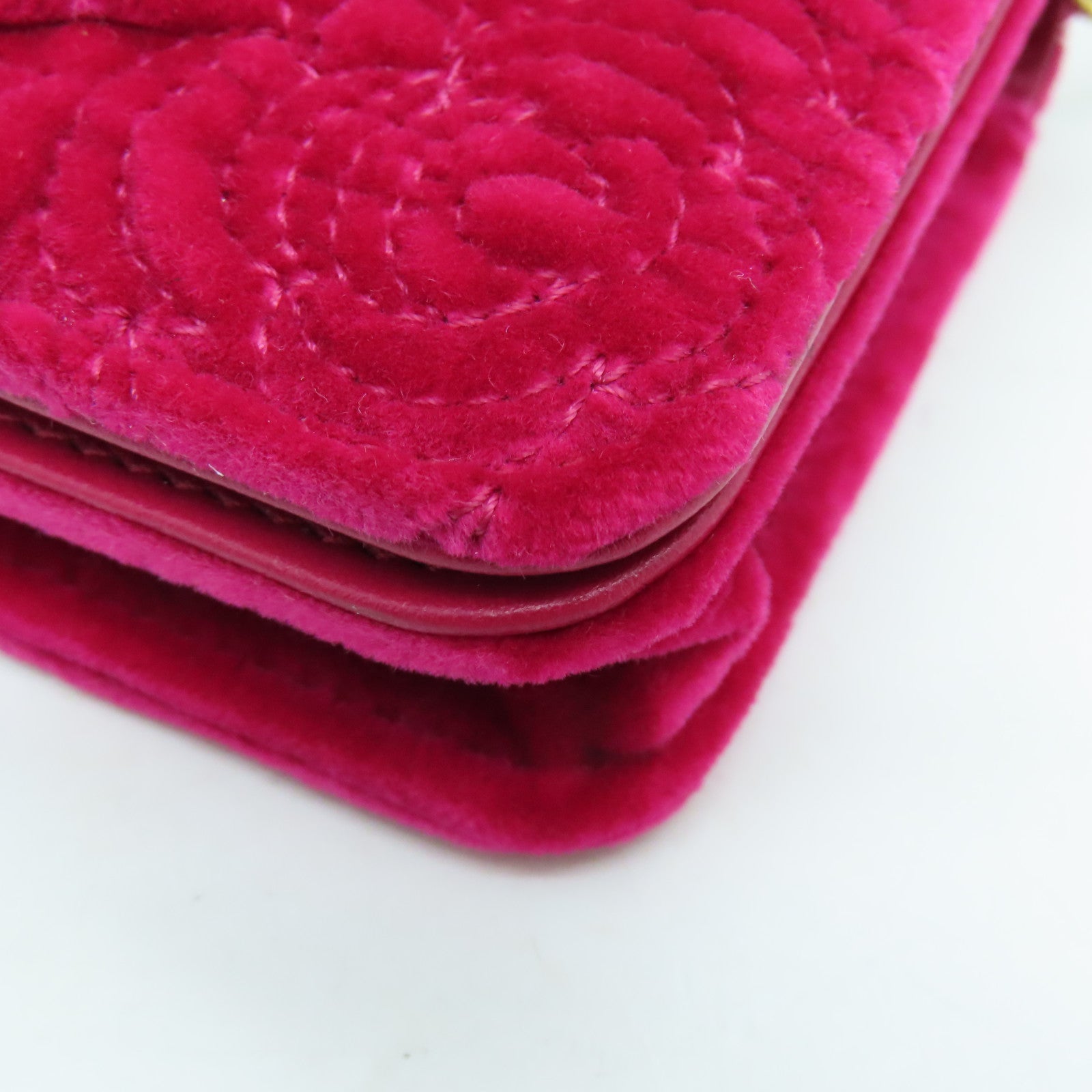 CHANEL 天鵝絨Chain Shoulder Bag金扣鏈帶肩背袋粉紅色