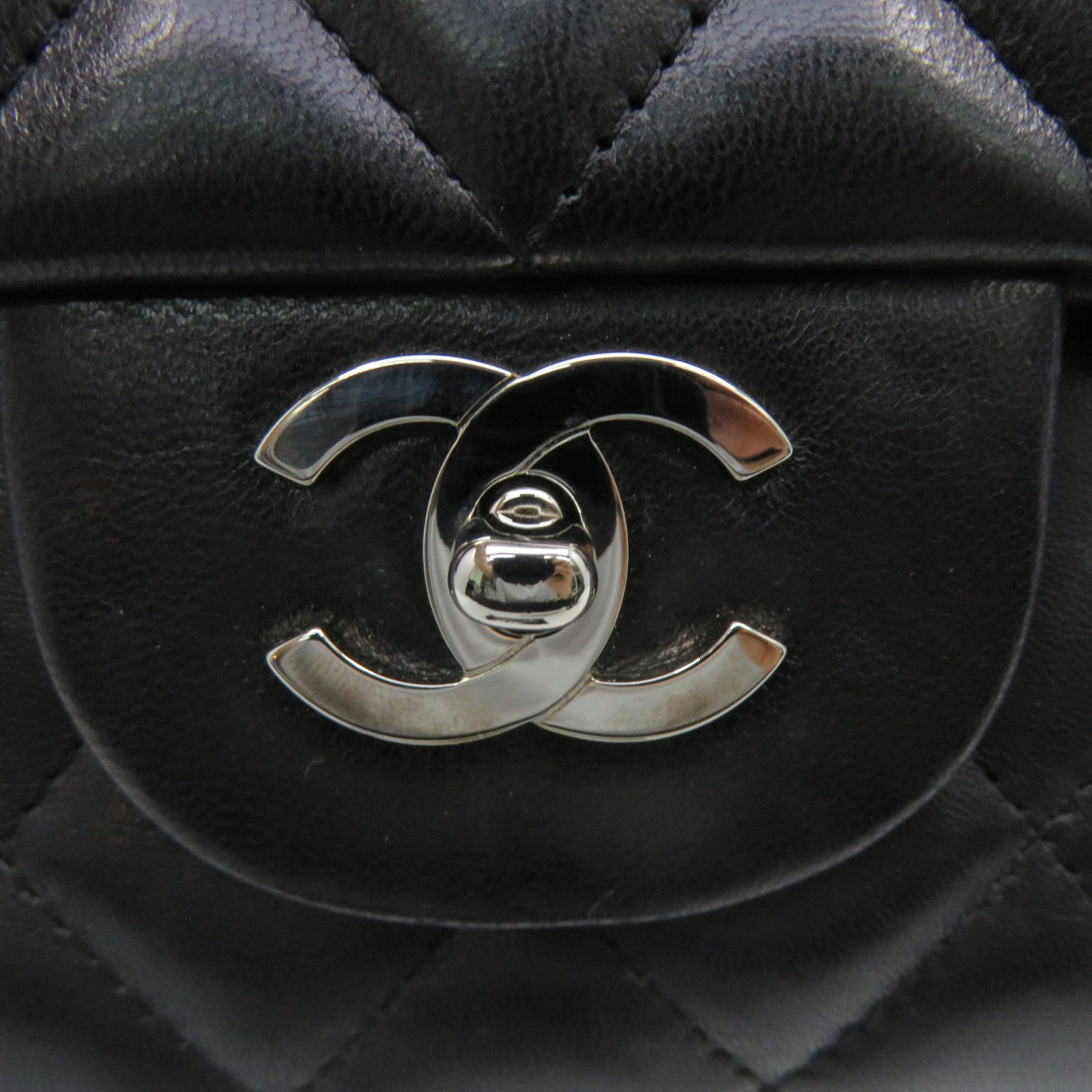 CHANEL [Sharp Reduction Offer] Lingge Sheepskin Leather Chain Shoulder Silver Buckle Shoulder Bag Black