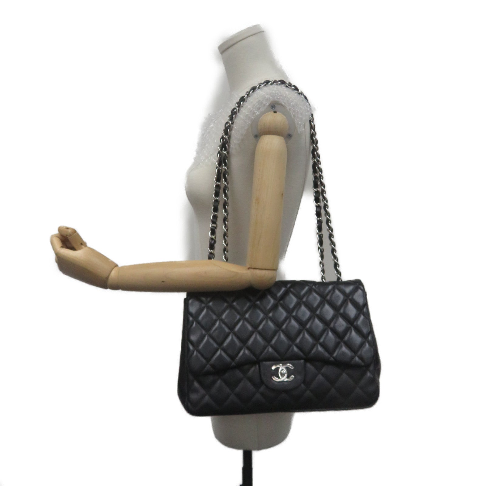 CHANEL [Sharp Reduction Offer] Lingge Sheepskin Leather Chain Shoulder Silver Buckle Shoulder Bag Black