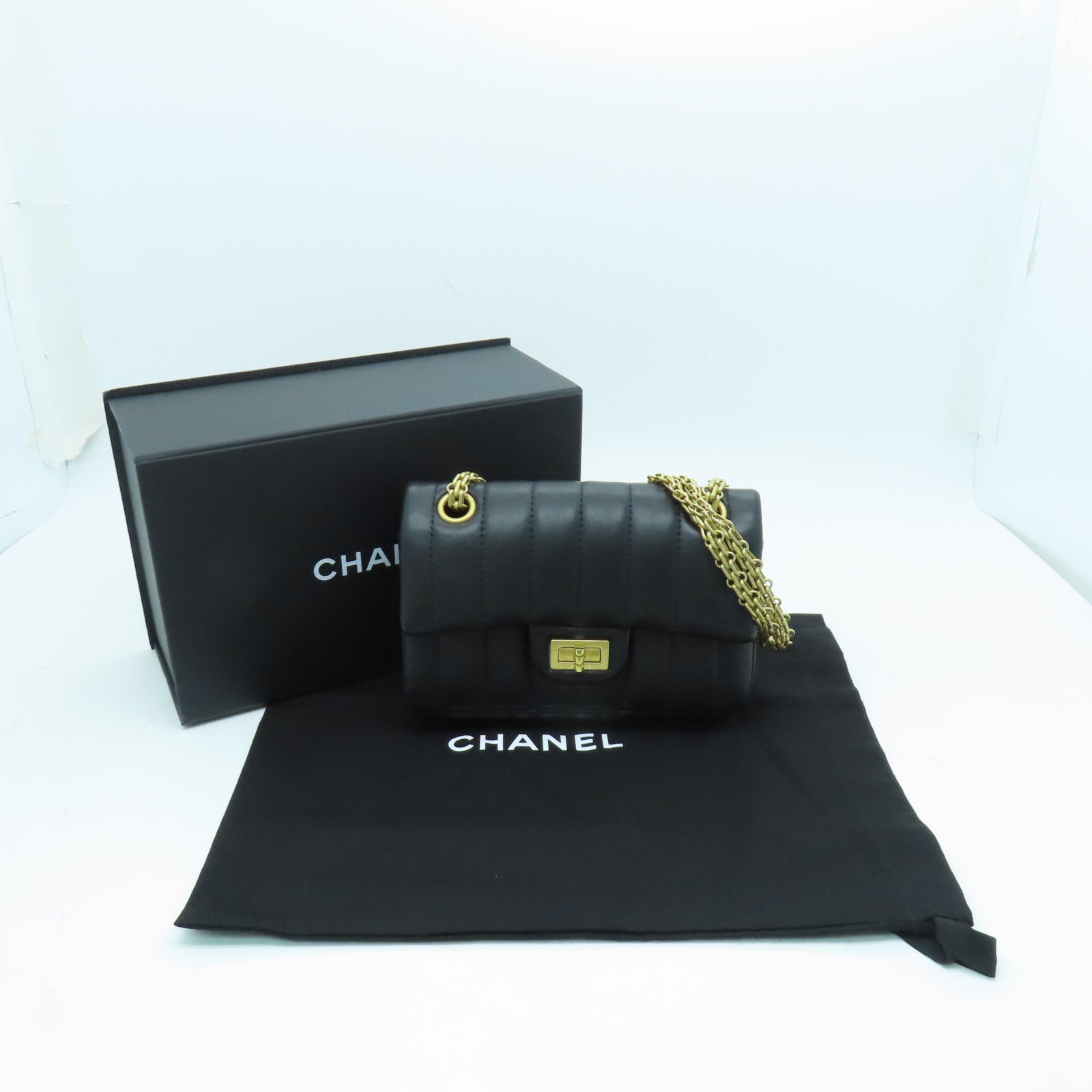 CHANEL 牛皮皮革Mini Chanel 2.55金扣鏈帶肩背袋黑色