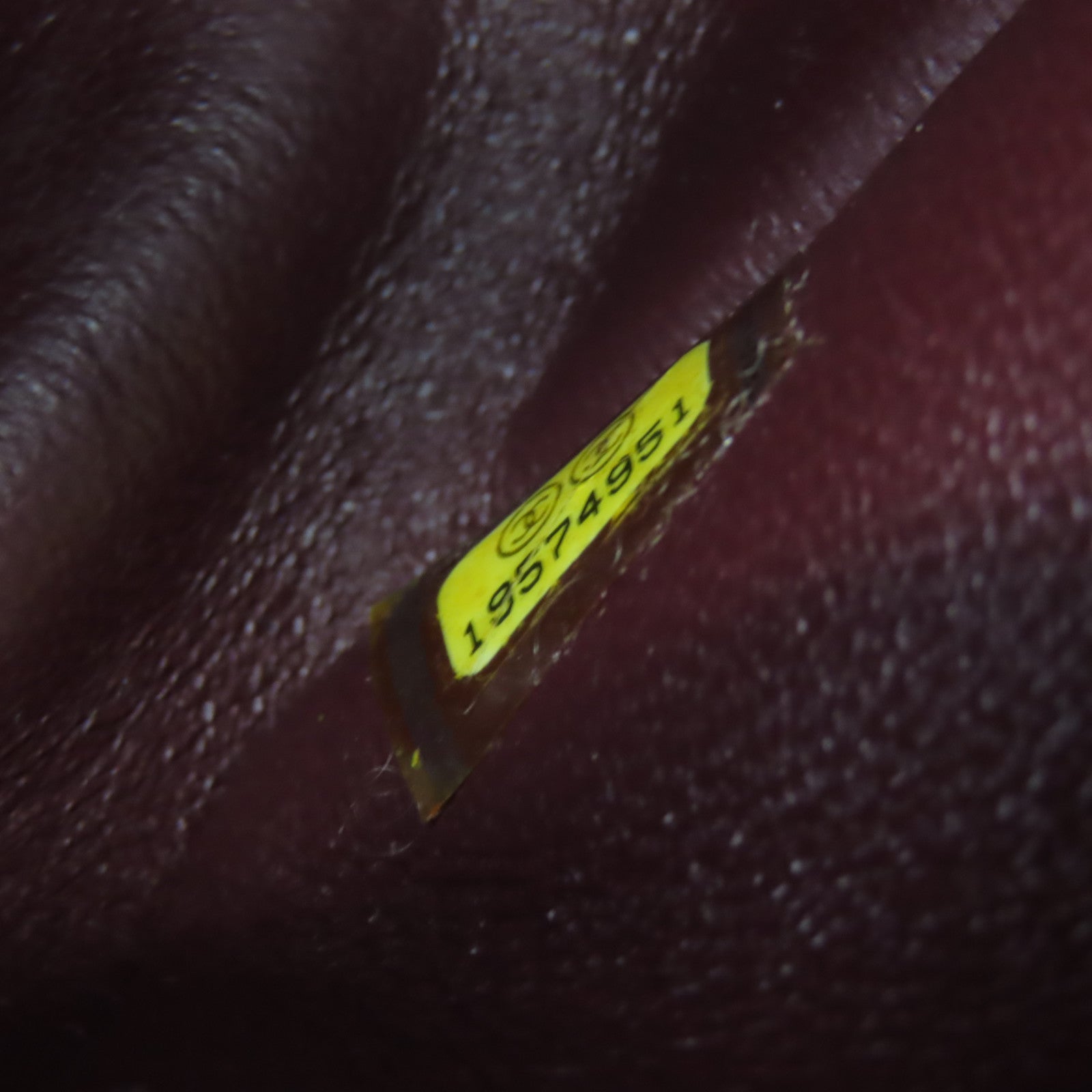 CHANEL 菱格牛皮皮革Chain Shoulder Bag金扣鏈帶肩背袋黑色