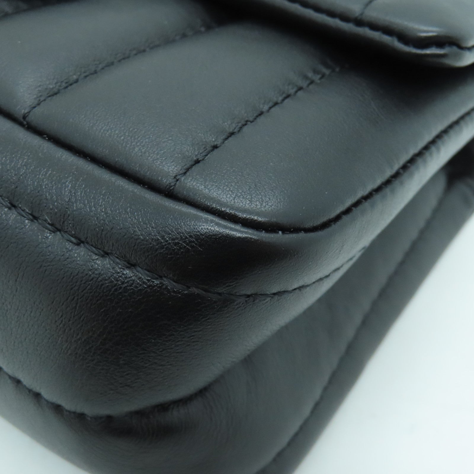 CHANEL 牛皮皮革Mini Chanel 2.55金扣鏈帶肩背袋黑色