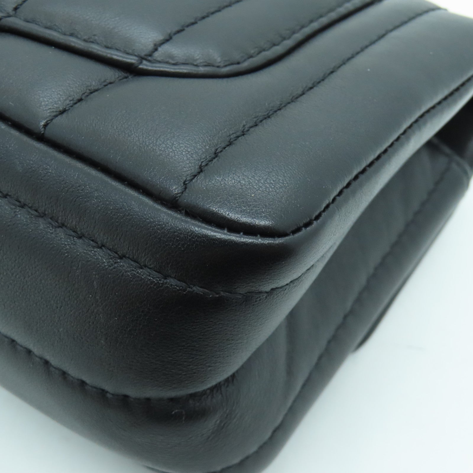 CHANEL 牛皮皮革Mini Chanel 2.55金扣鏈帶肩背袋黑色