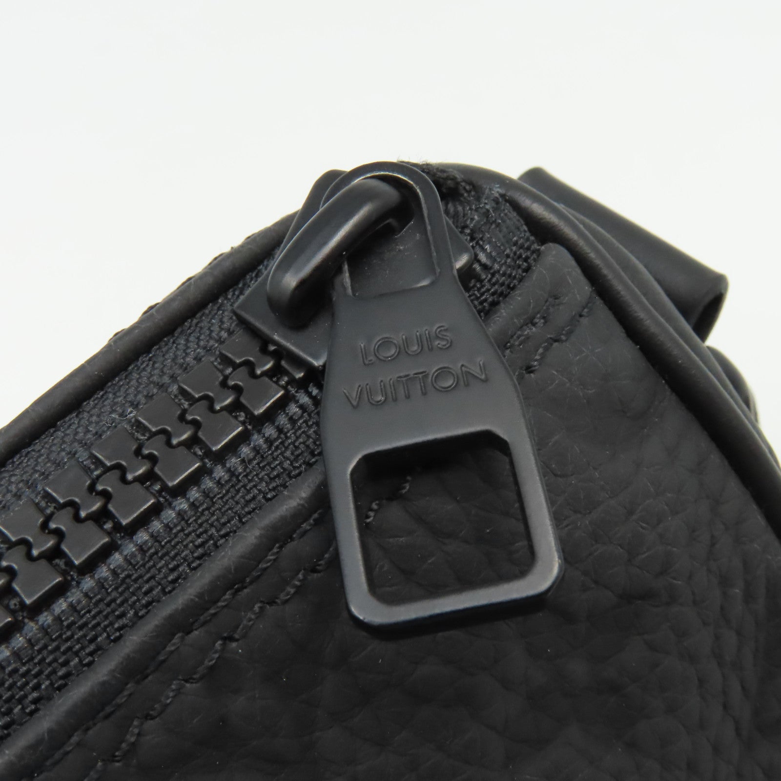 LOUIS VUITTON Monogram Taurillon Keepall Bandouliere 2Way Shoulder Bag手挽肩背兩用袋黑色