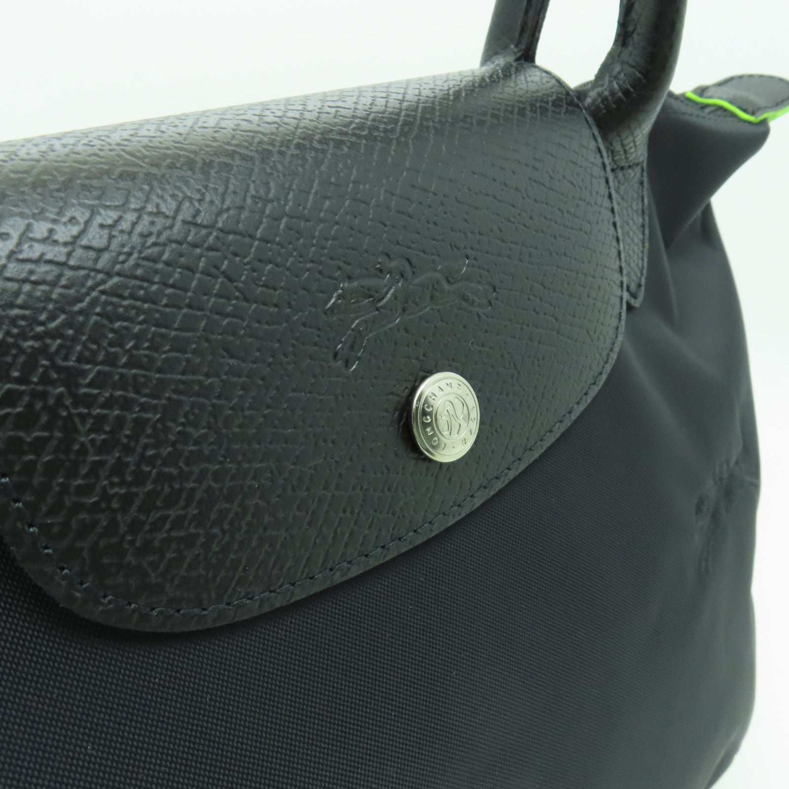 Longchamp 尼龍Handbag銀扣手挽袋黑色