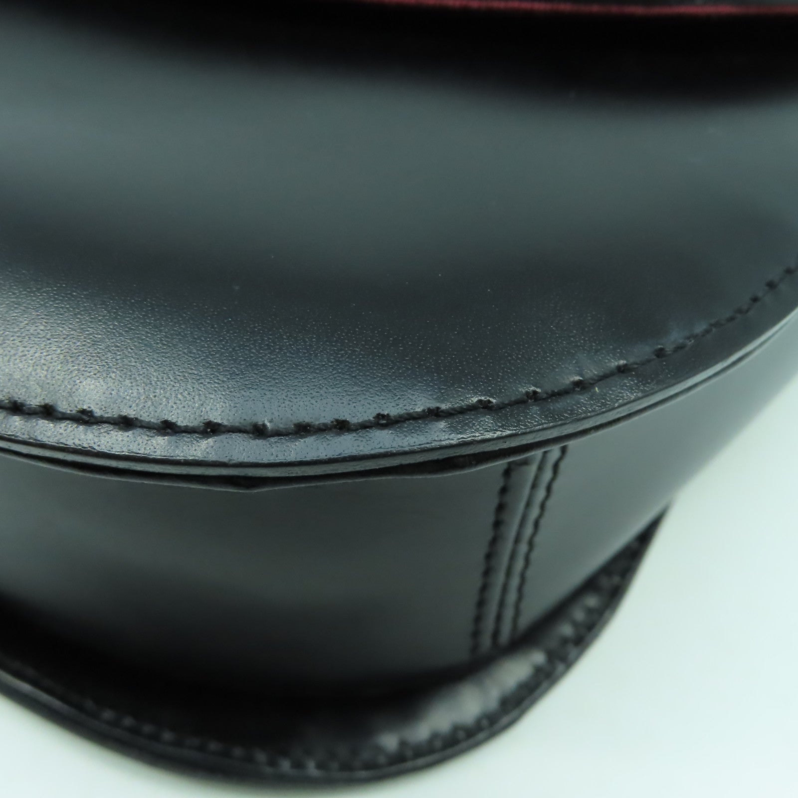 BURBERRY 牛皮皮革Shoulder Bag金扣肩背袋黑色