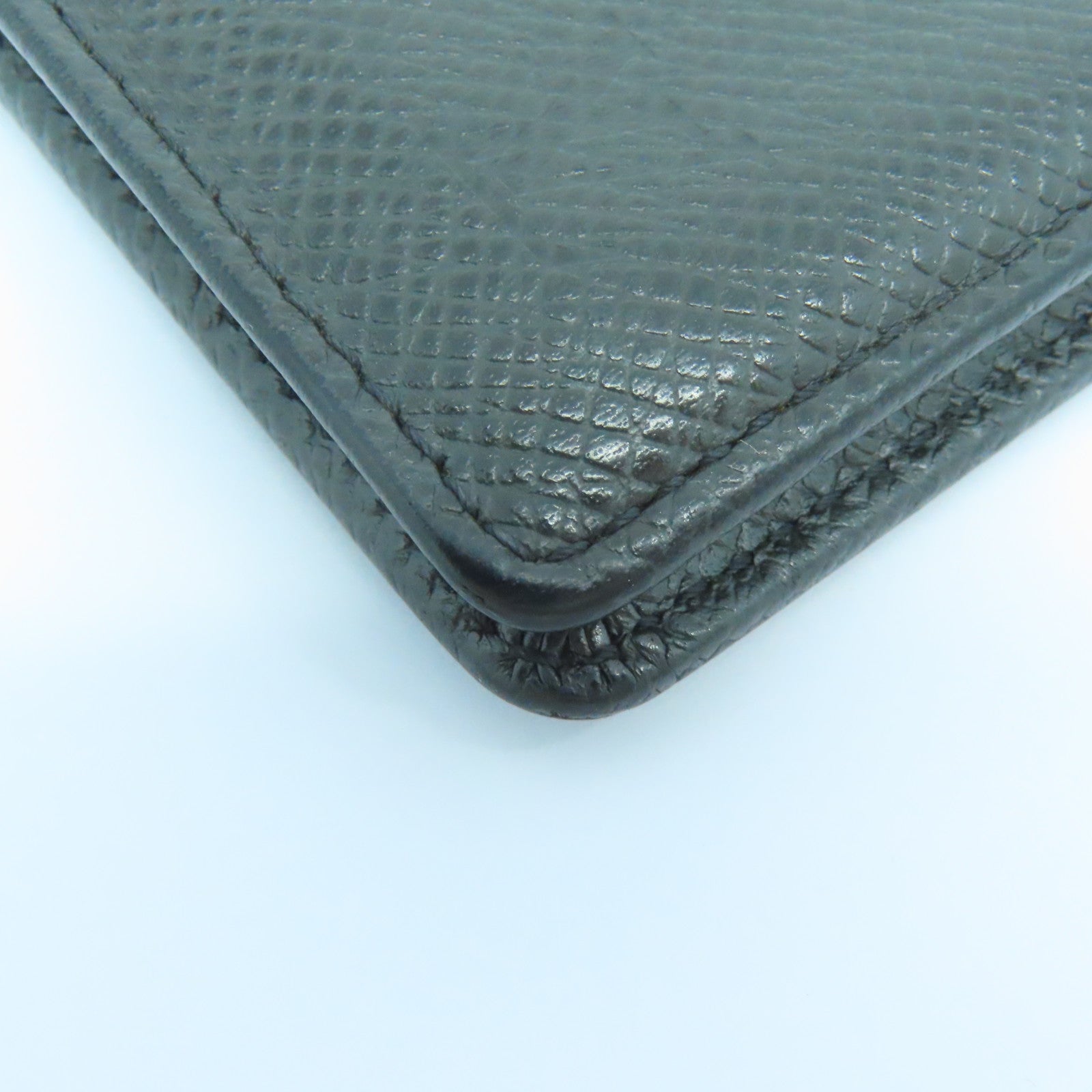 LOUIS VUITTON Taiga Card Case卡片套黑色