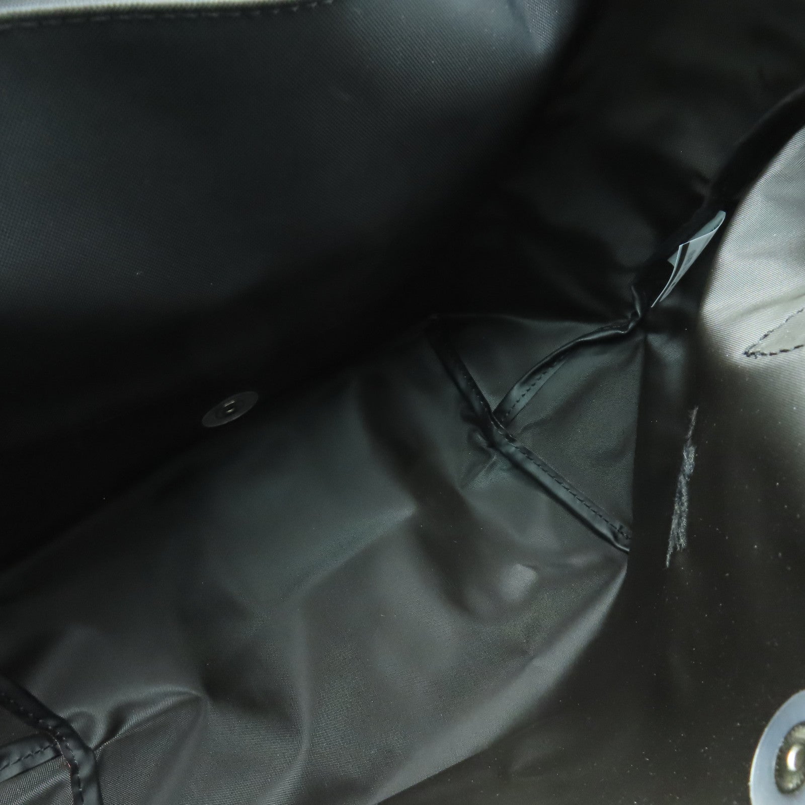 Longchamp 尼龍Handbag銀扣手挽袋黑色