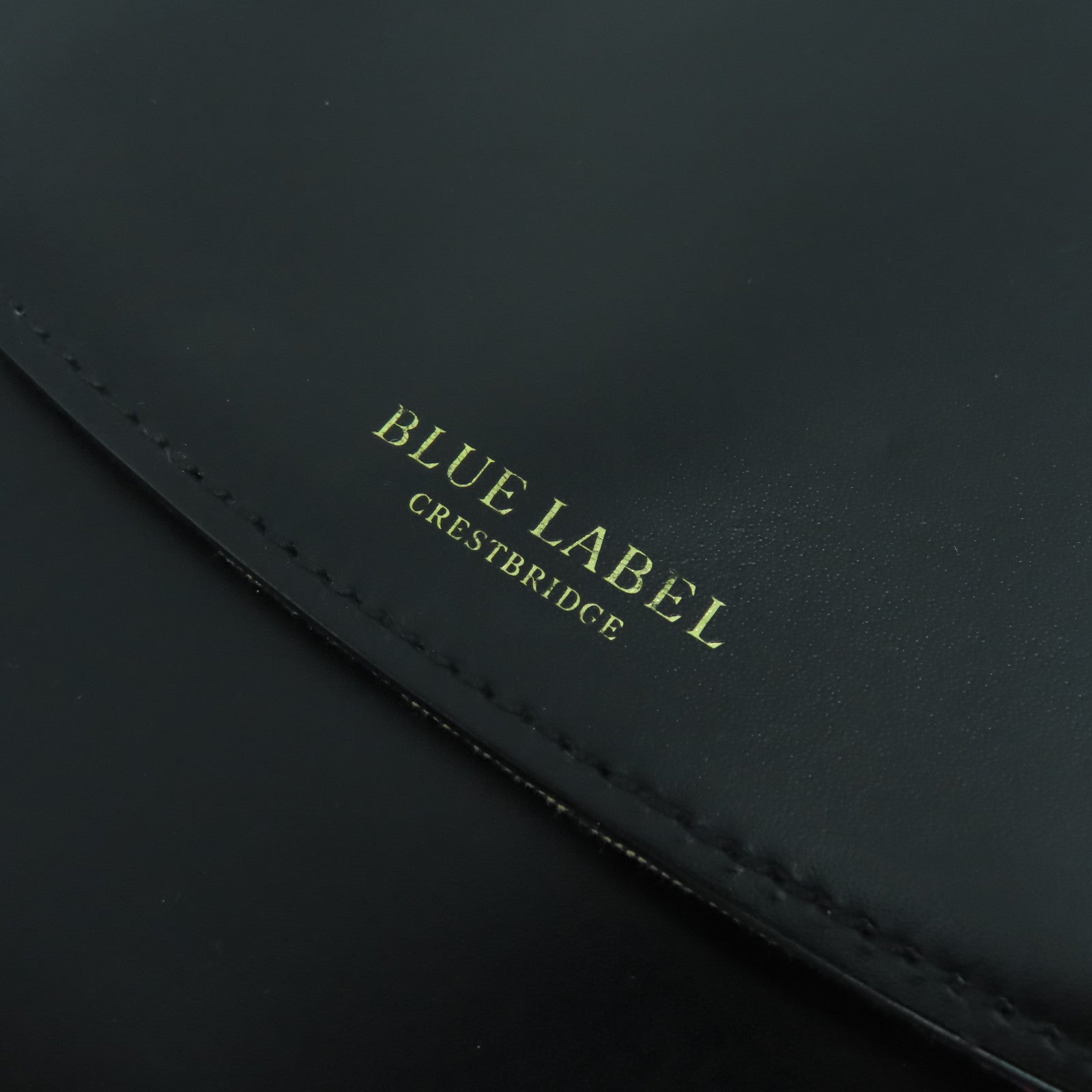 BURBERRY 牛皮皮革Shoulder Bag金扣肩背袋黑色