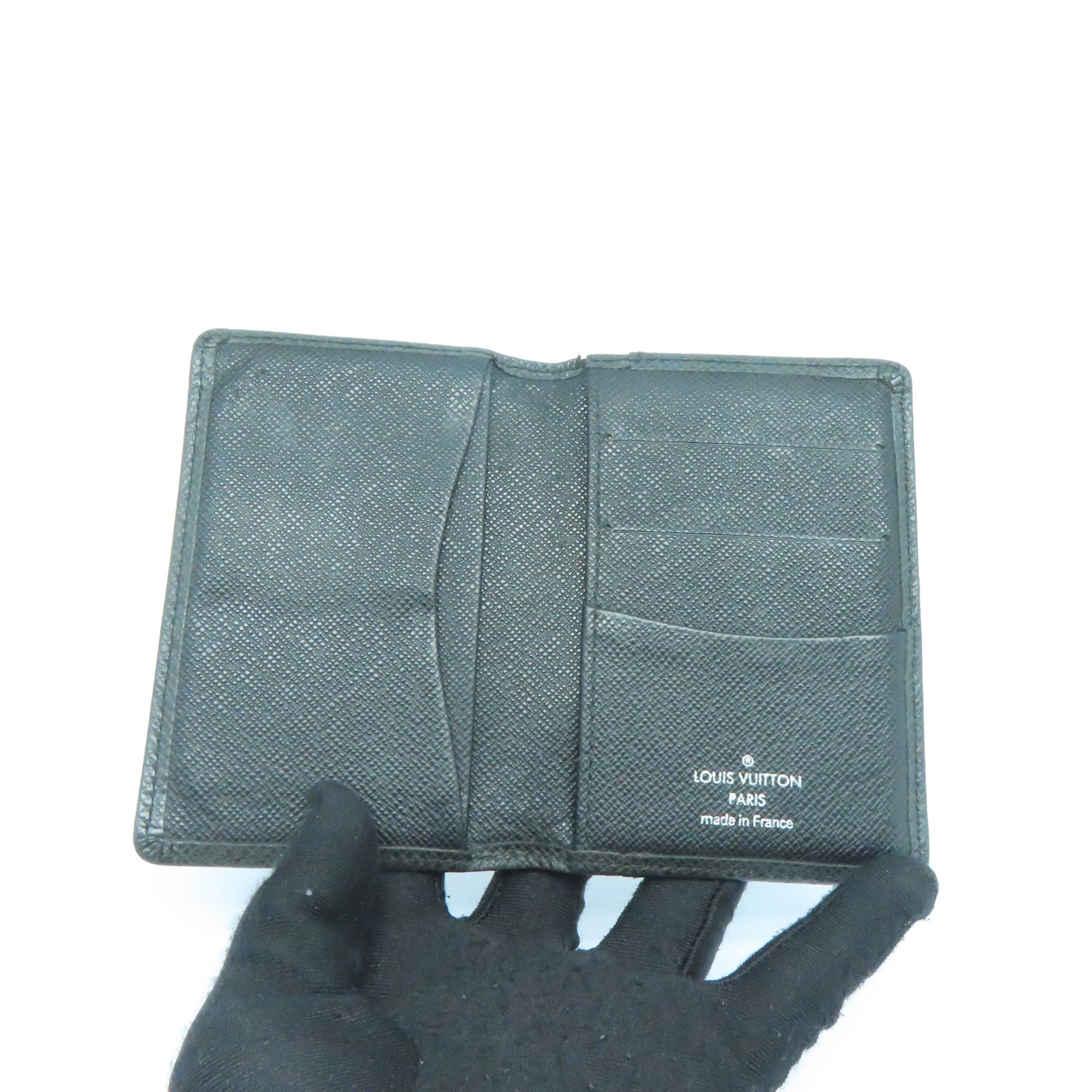 LOUIS VUITTON Taiga Card Case卡片套黑色