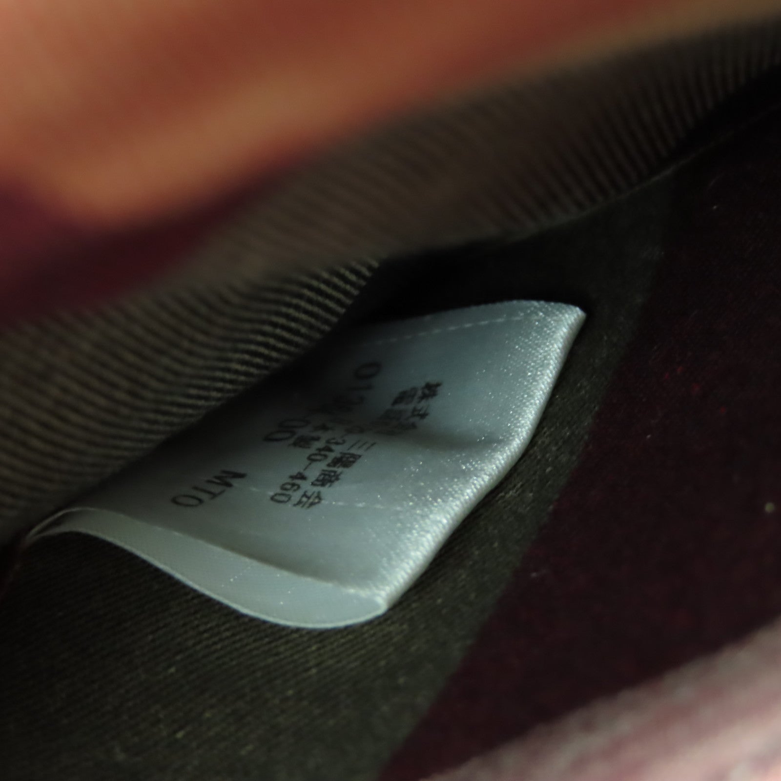 BURBERRY 牛皮皮革Shoulder Bag金扣肩背袋黑色