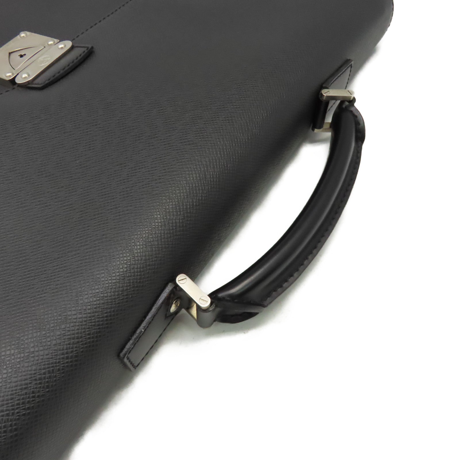 LOUIS VUITTON Taiga Robusto 2 Business Bag銀扣公事袋黑色