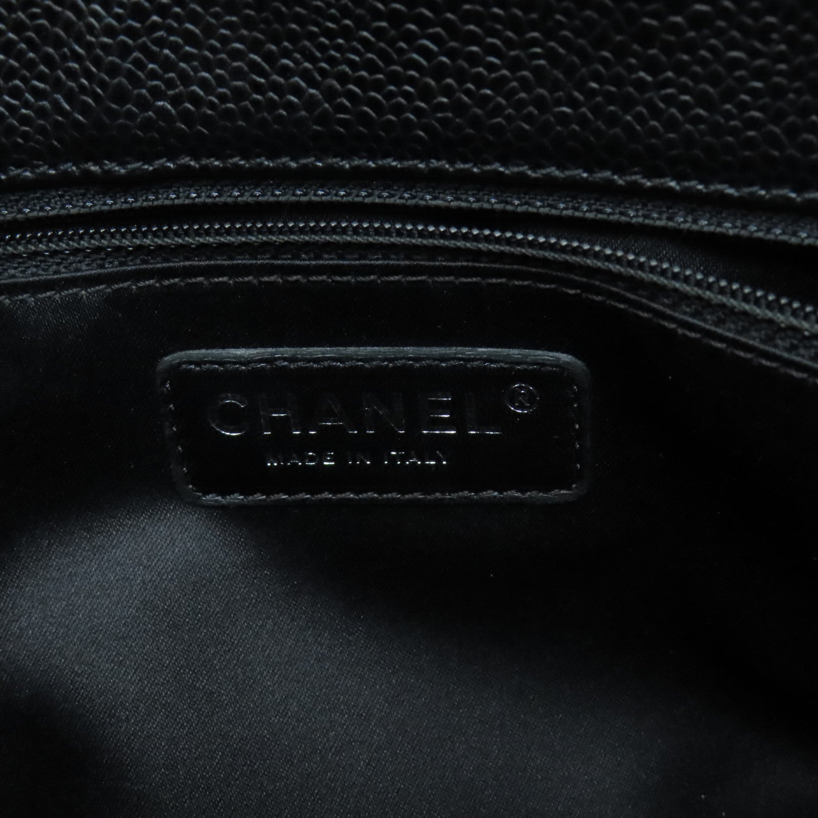 CHANEL 菱格Caviar皮革GST銀扣手挽袋黑色