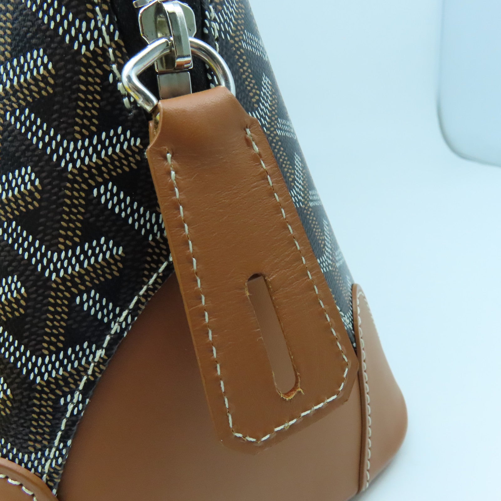 GOYARD 涂层帆布Vendome银扣手挽袋黑色/啡色