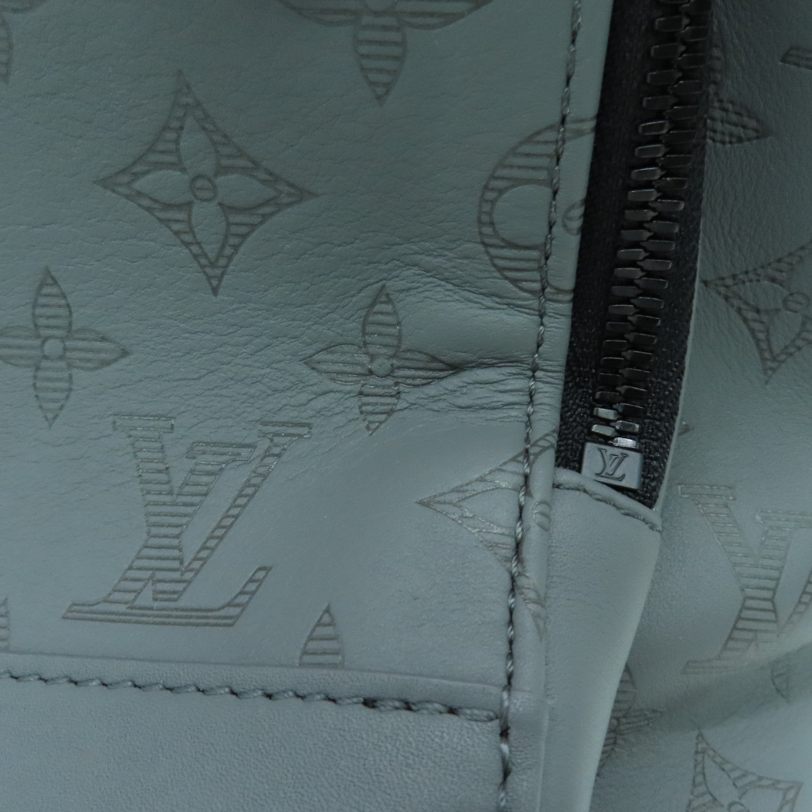 LOUIS VUITTON Monogram Shadow Racer Backpack背包灰色