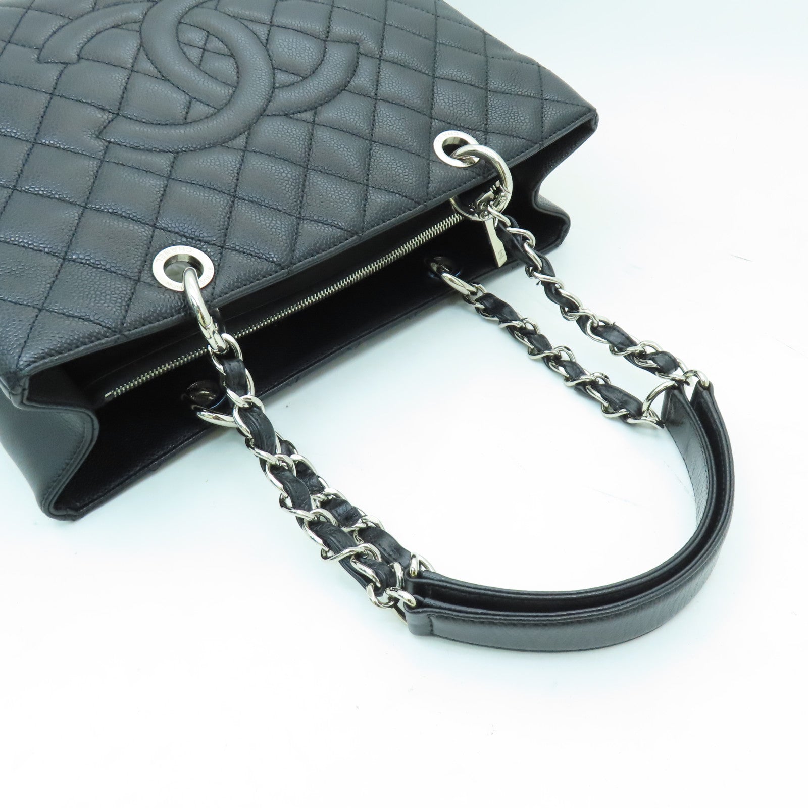 CHANEL 菱格Caviar皮革GST銀扣手挽袋黑色