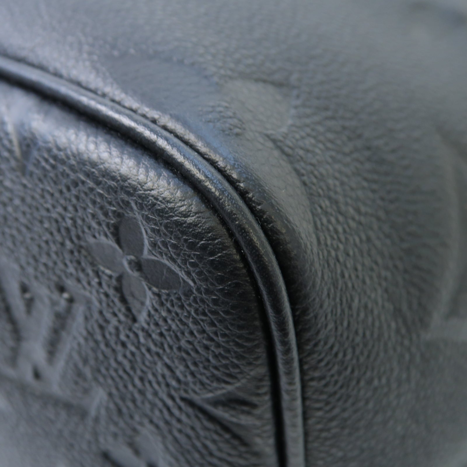 LOUIS VUITTON Monogram Empreinte Neverfull MM金扣手挽袋黒色